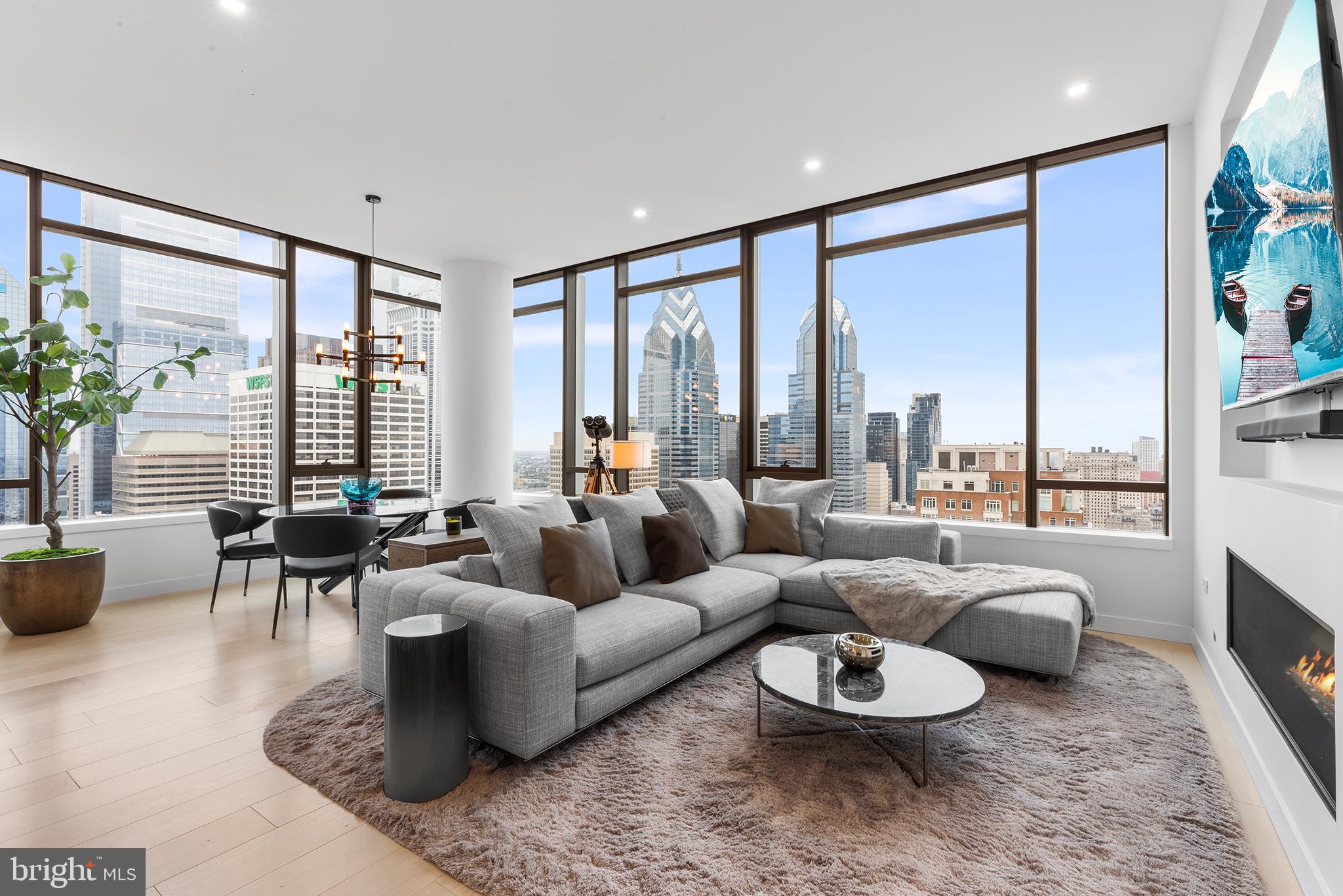 RITTENHOUSE SQUARE - Residential