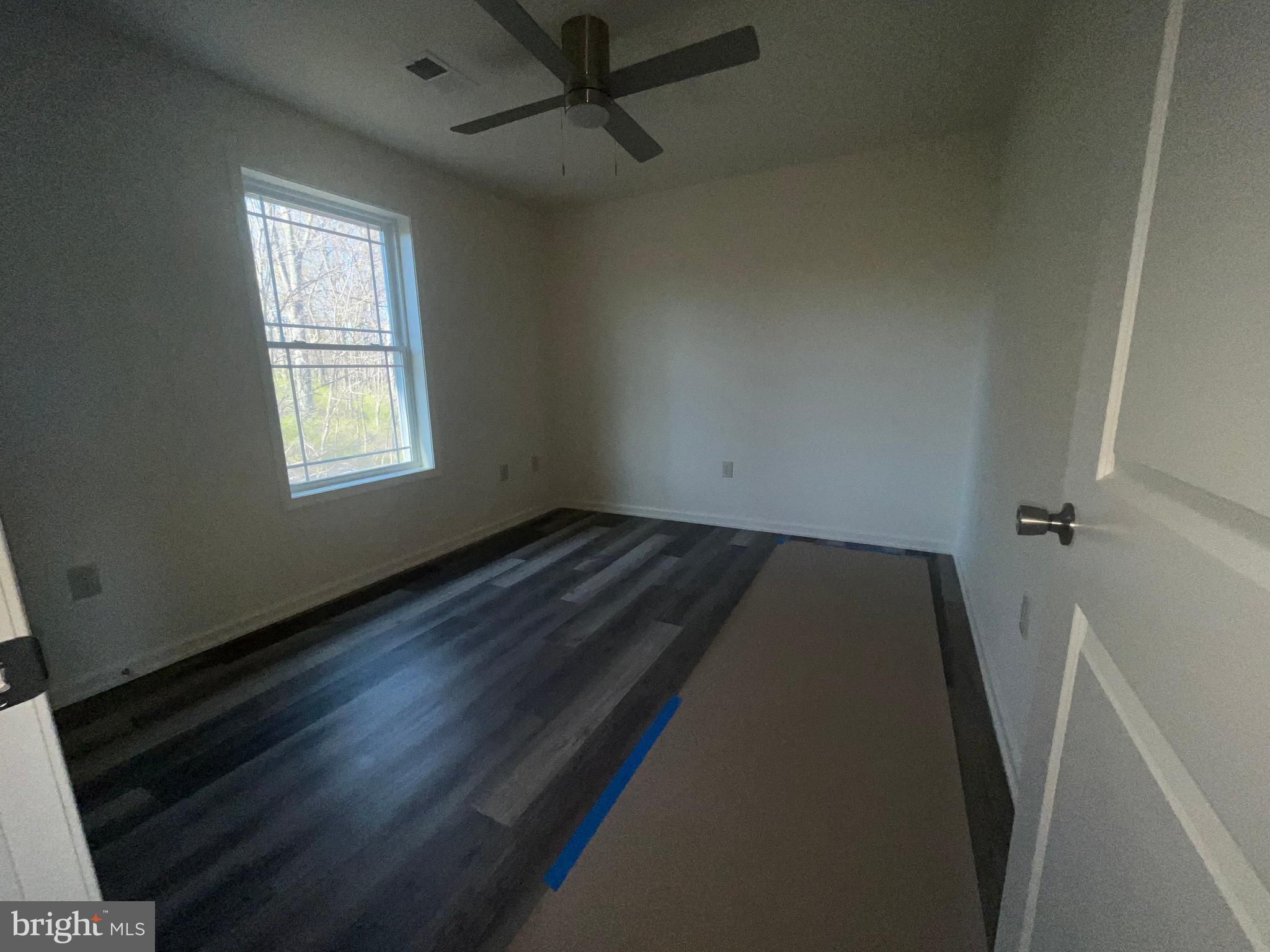 WALNUT KNOLLS - Residential