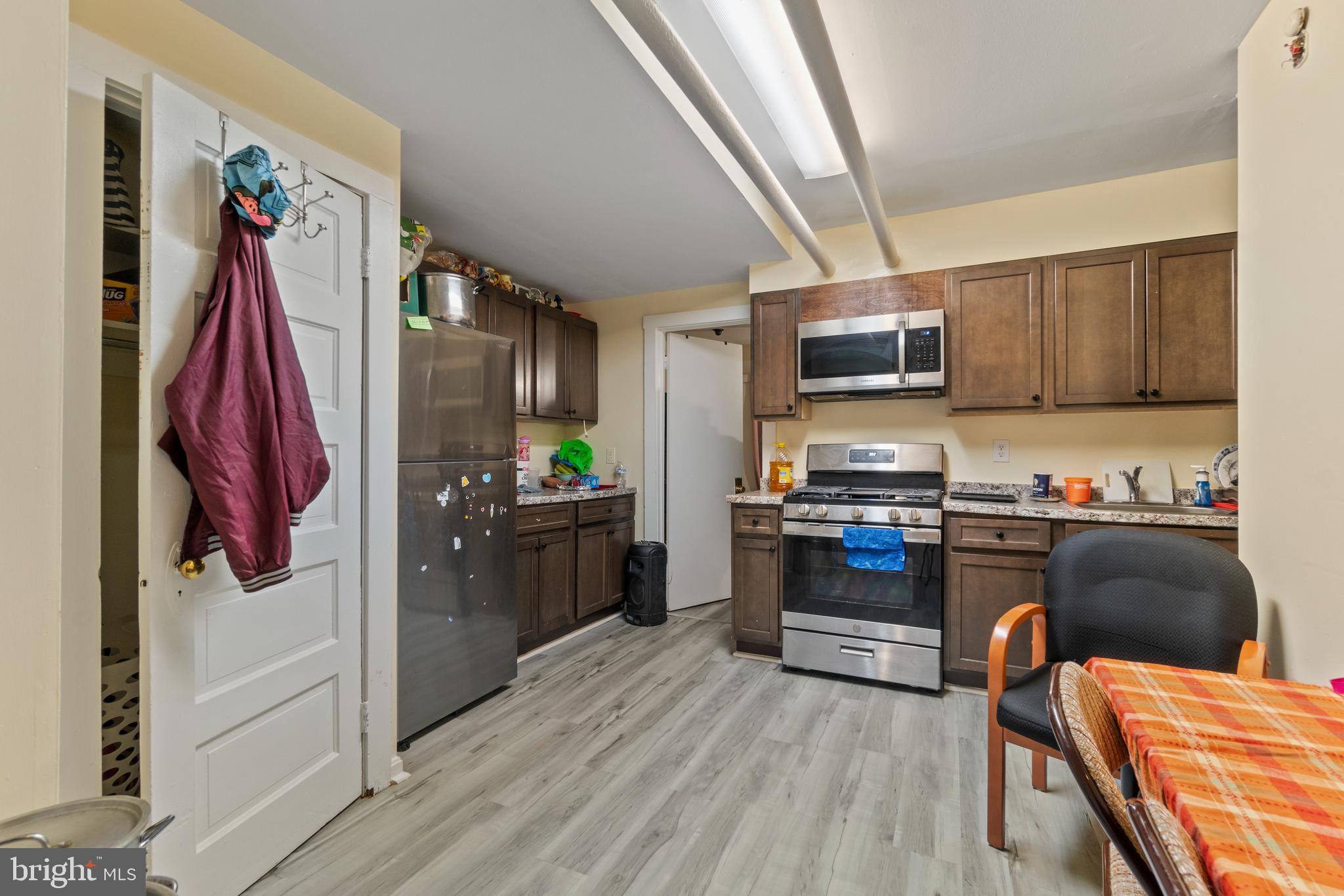 CHARLES VILLAGE - Residential Income