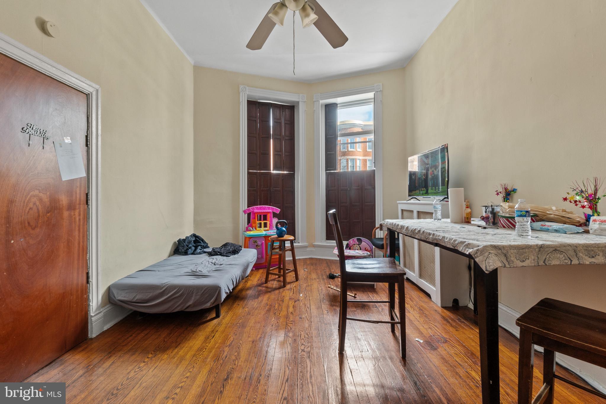 CHARLES VILLAGE - Residential Income