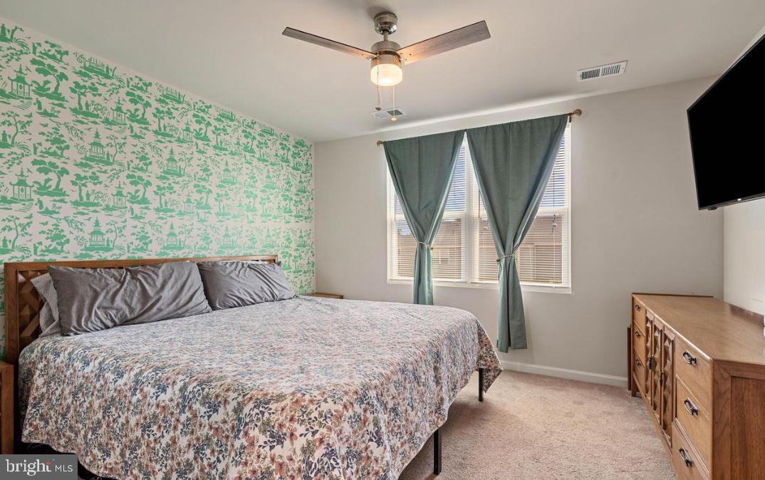 LAKESIDE - Residential Lease