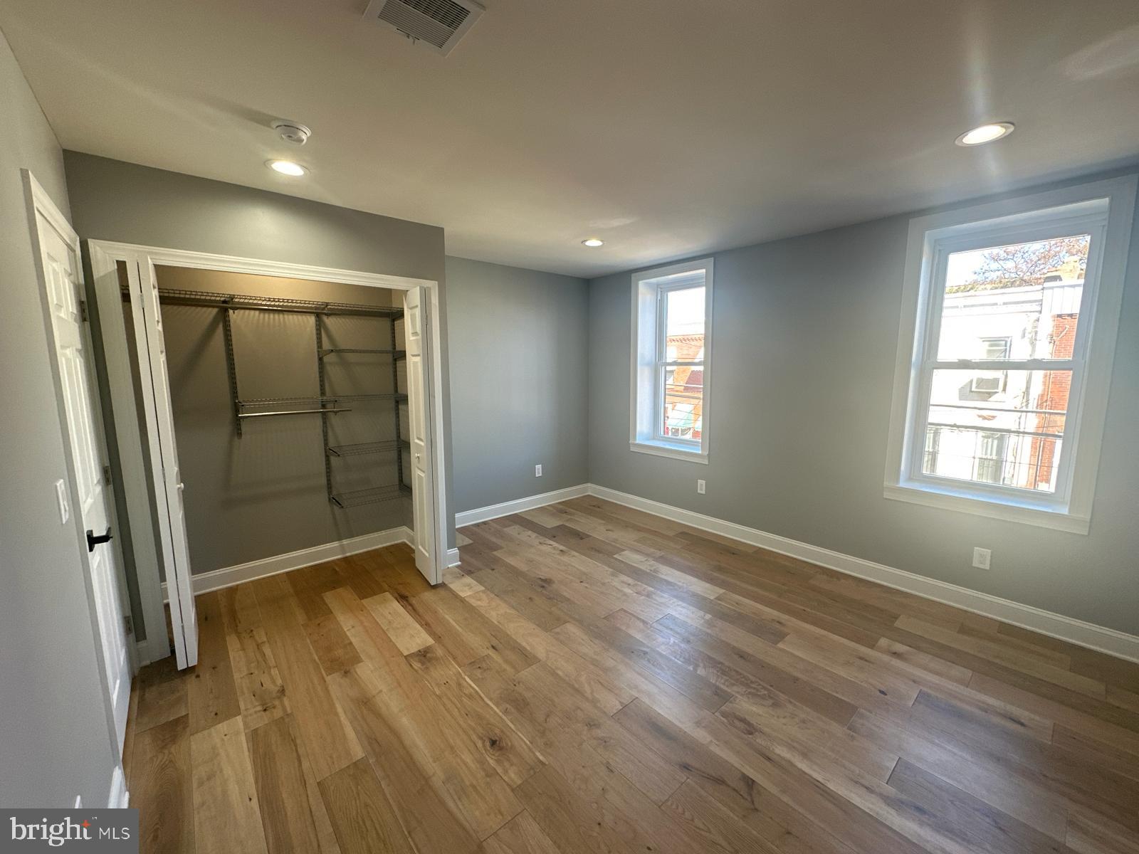 PORT RICHMOND - Residential
