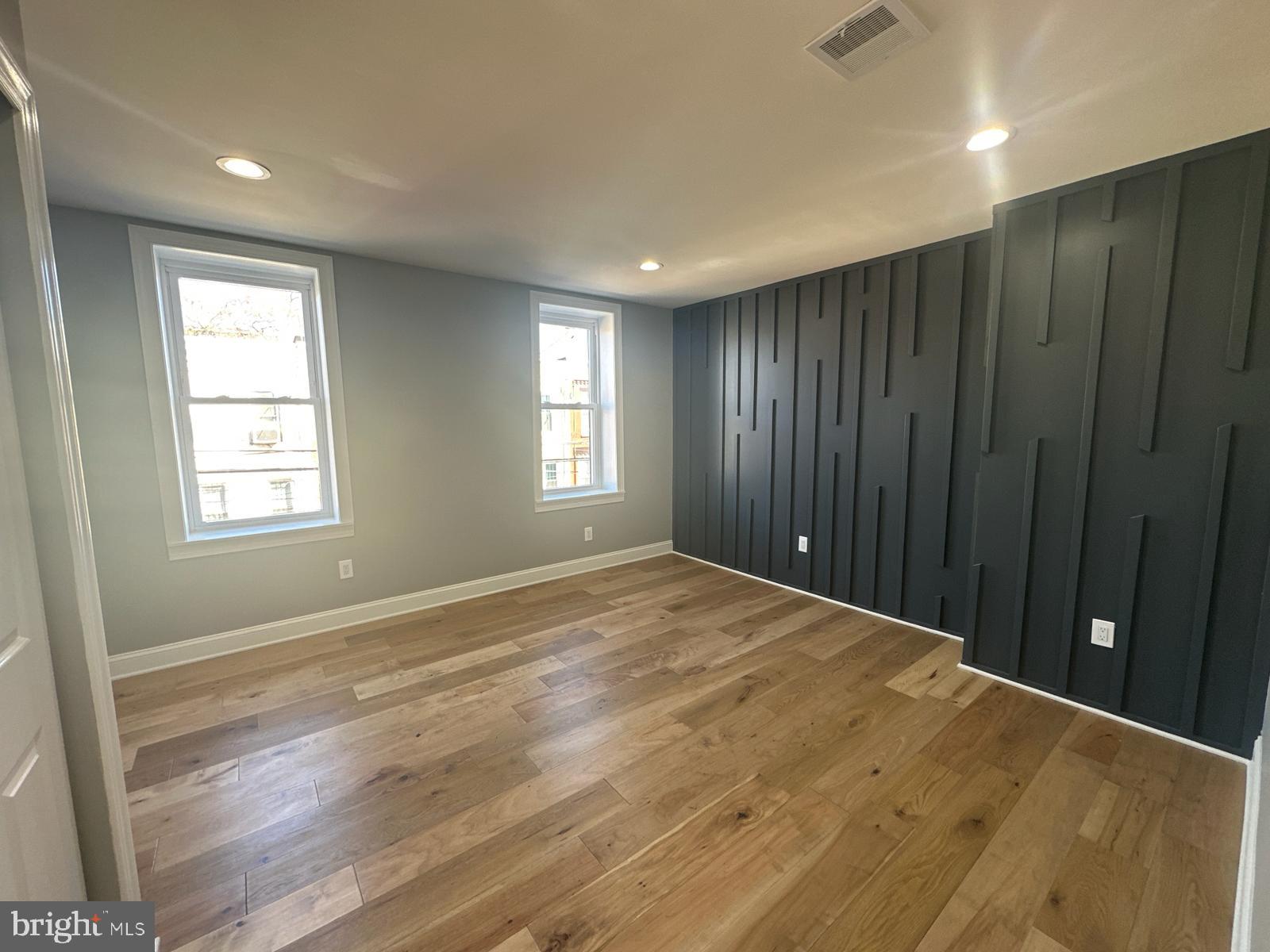 PORT RICHMOND - Residential
