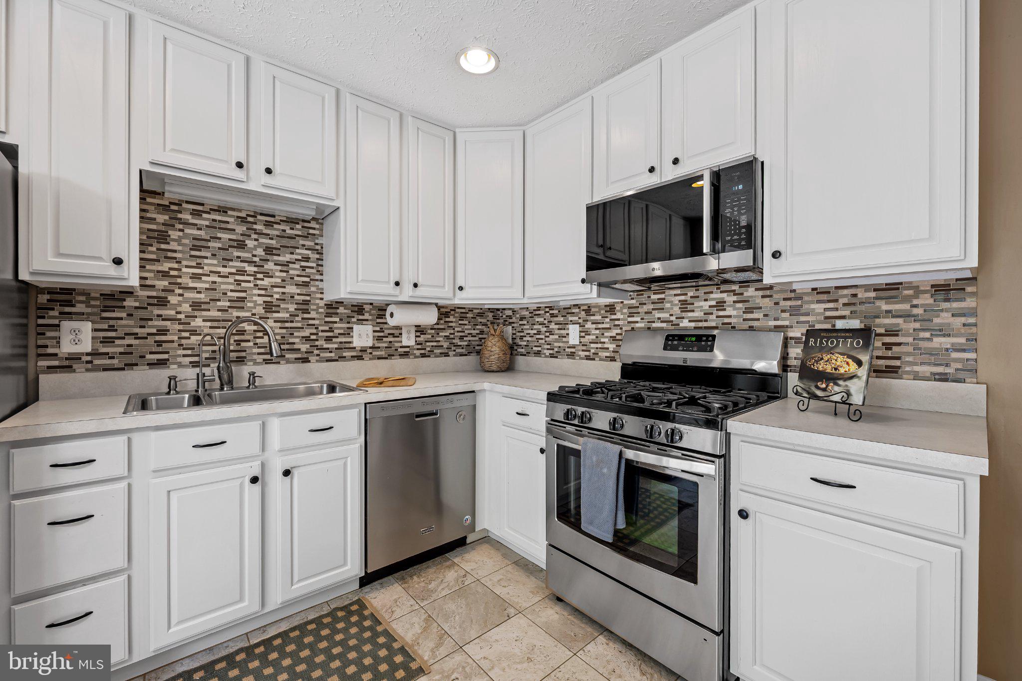DEER SPRING - Residential
