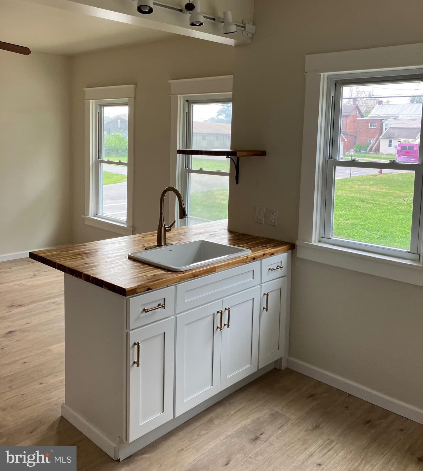 MANHEIM BOROUGH - Residential