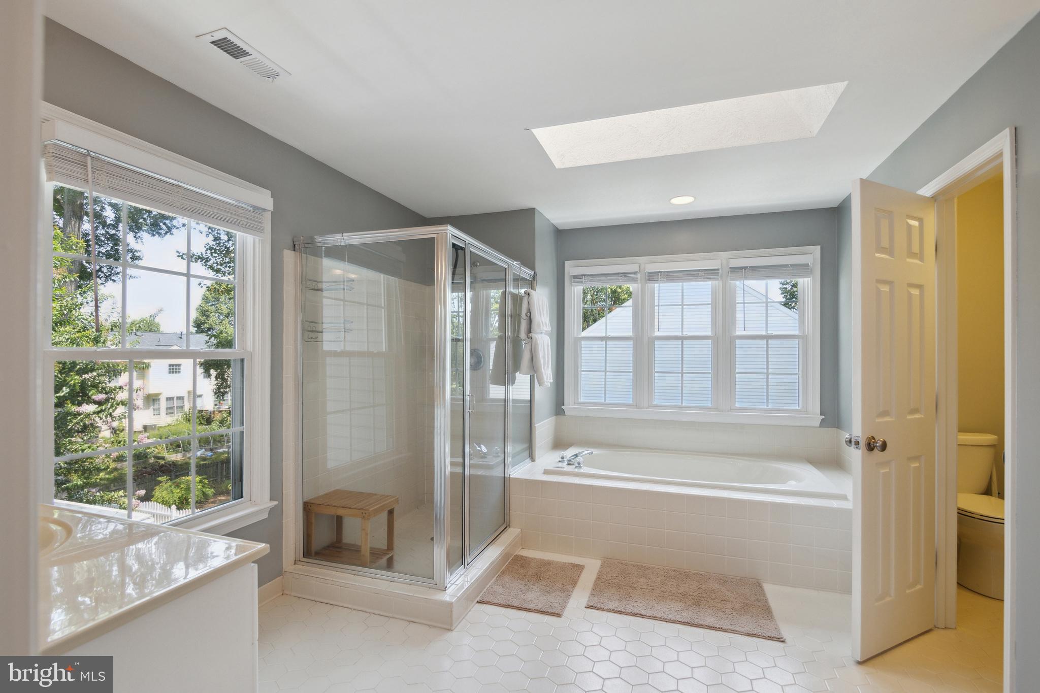 FOX POINT - Residential