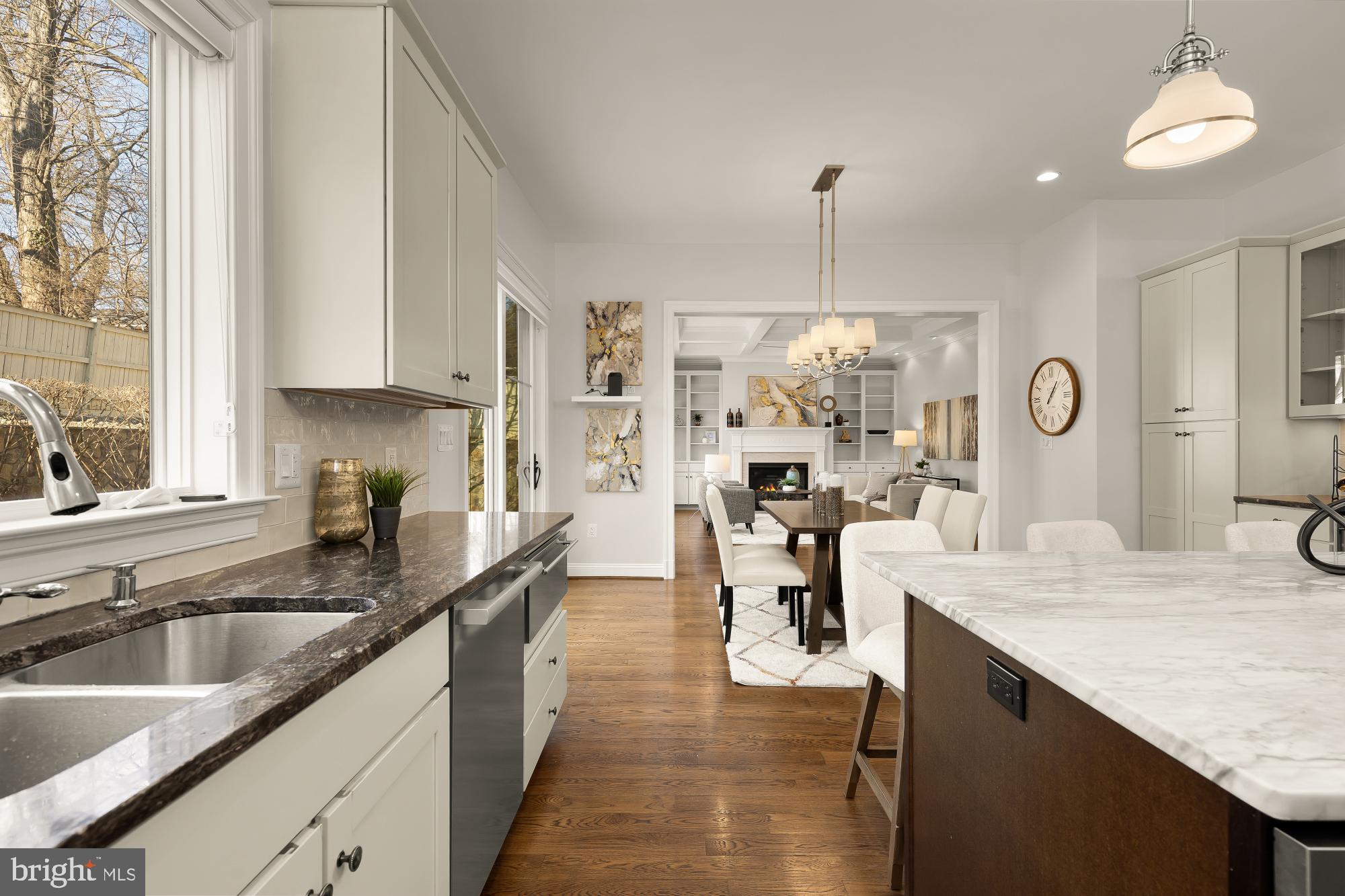 BROYHILL HEIGHTS - Residential
