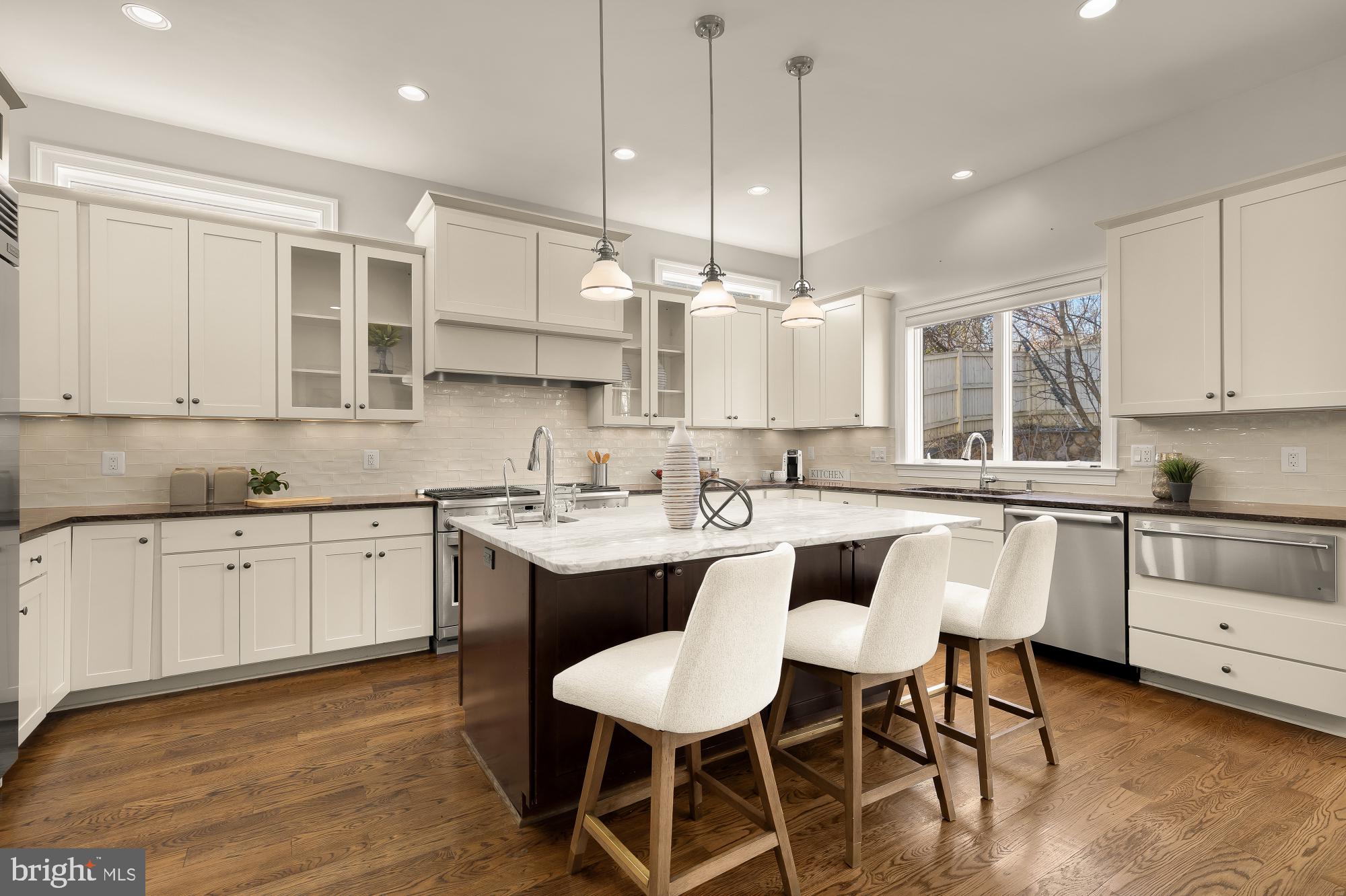 BROYHILL HEIGHTS - Residential