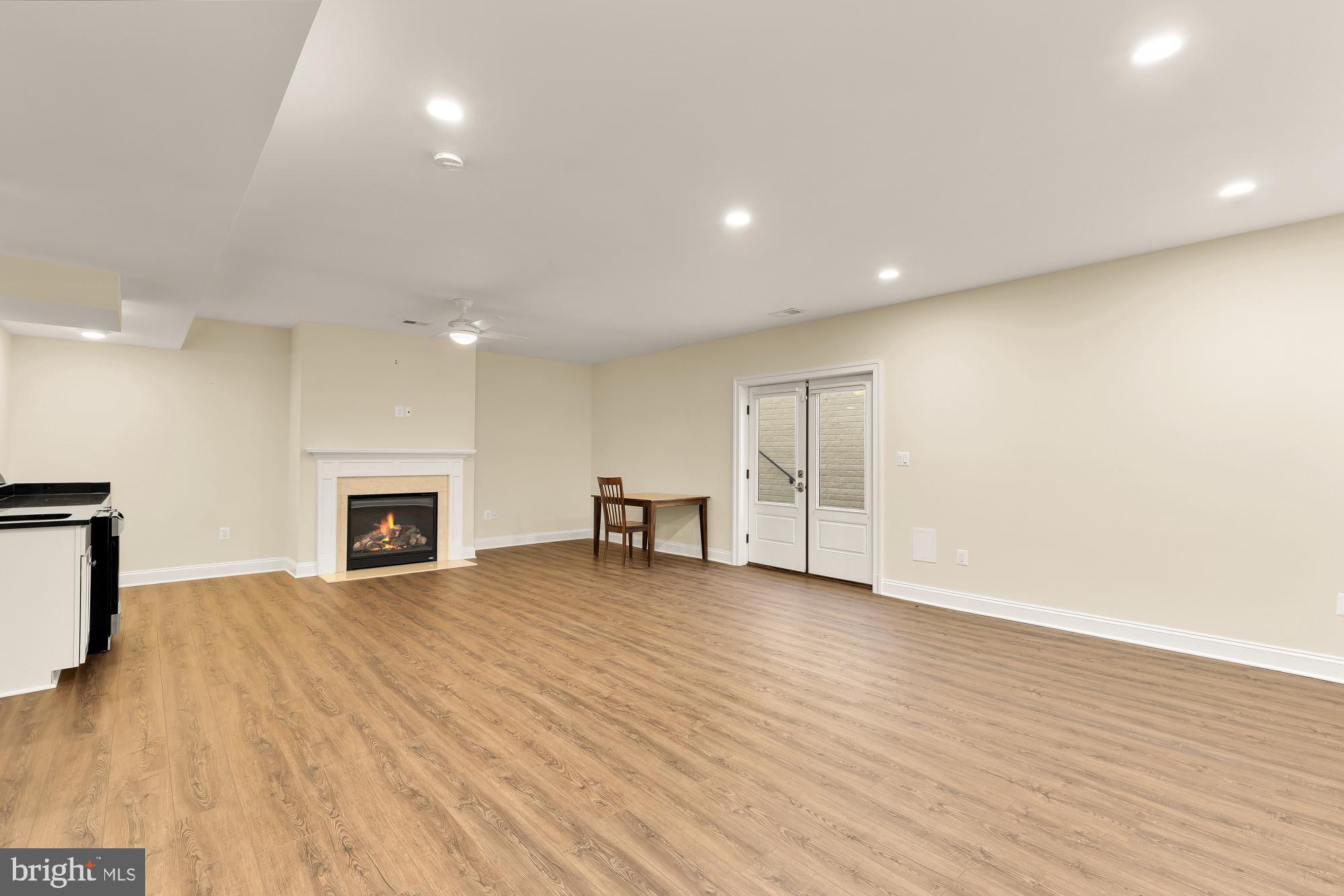 BROYHILL HEIGHTS - Residential