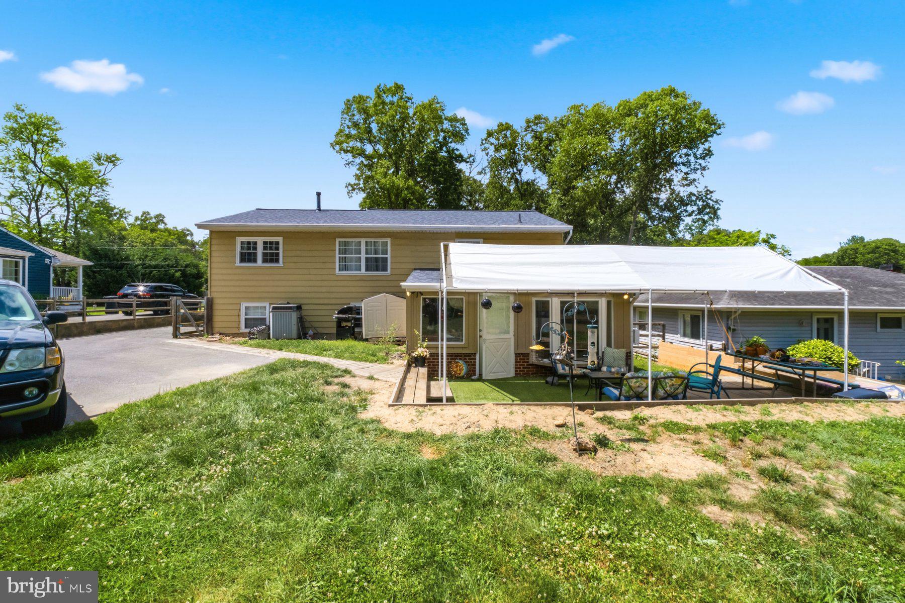 ROCKVILLE - Residential
