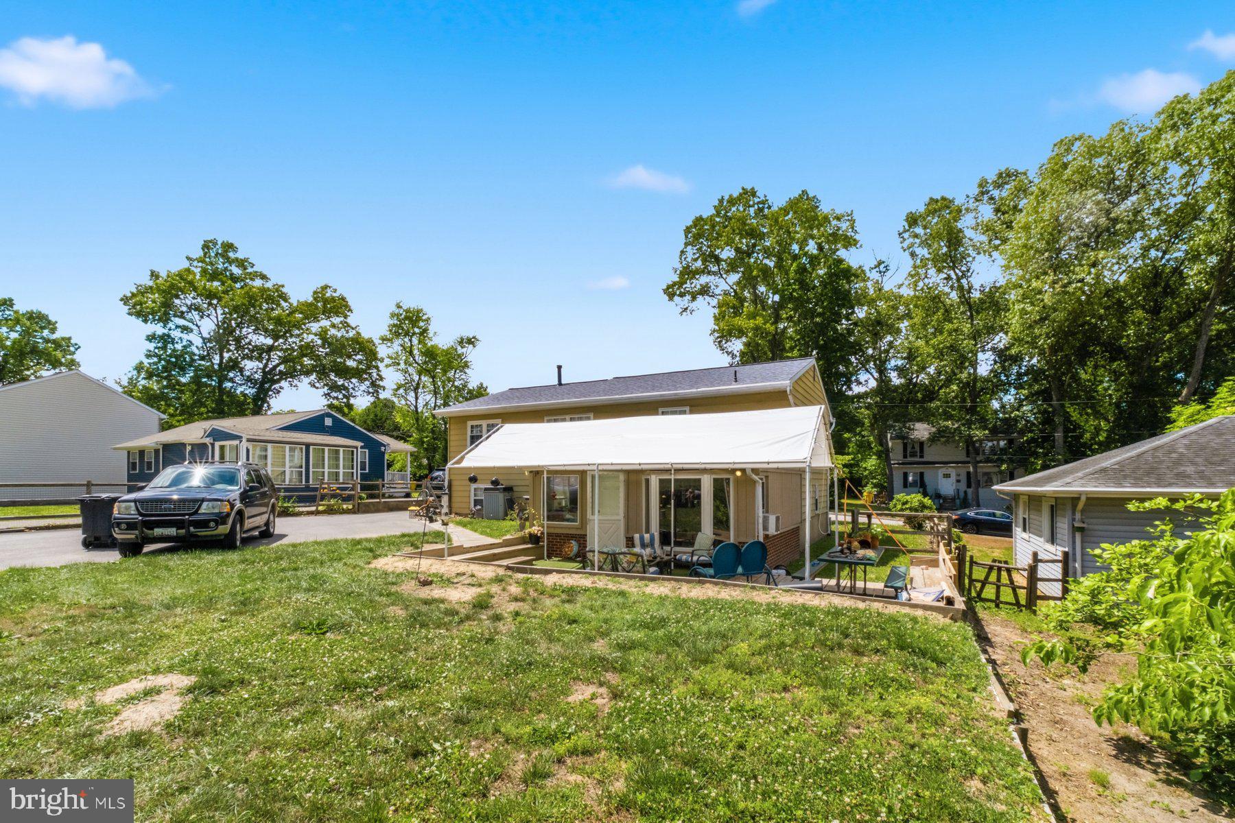 ROCKVILLE - Residential