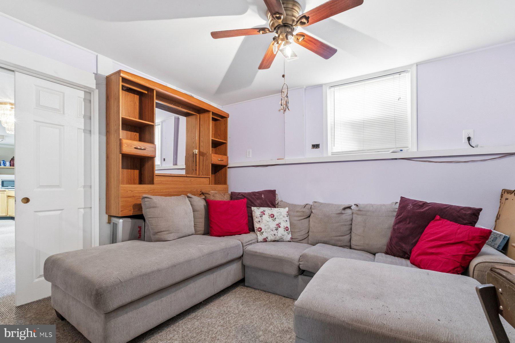 ROCKVILLE - Residential