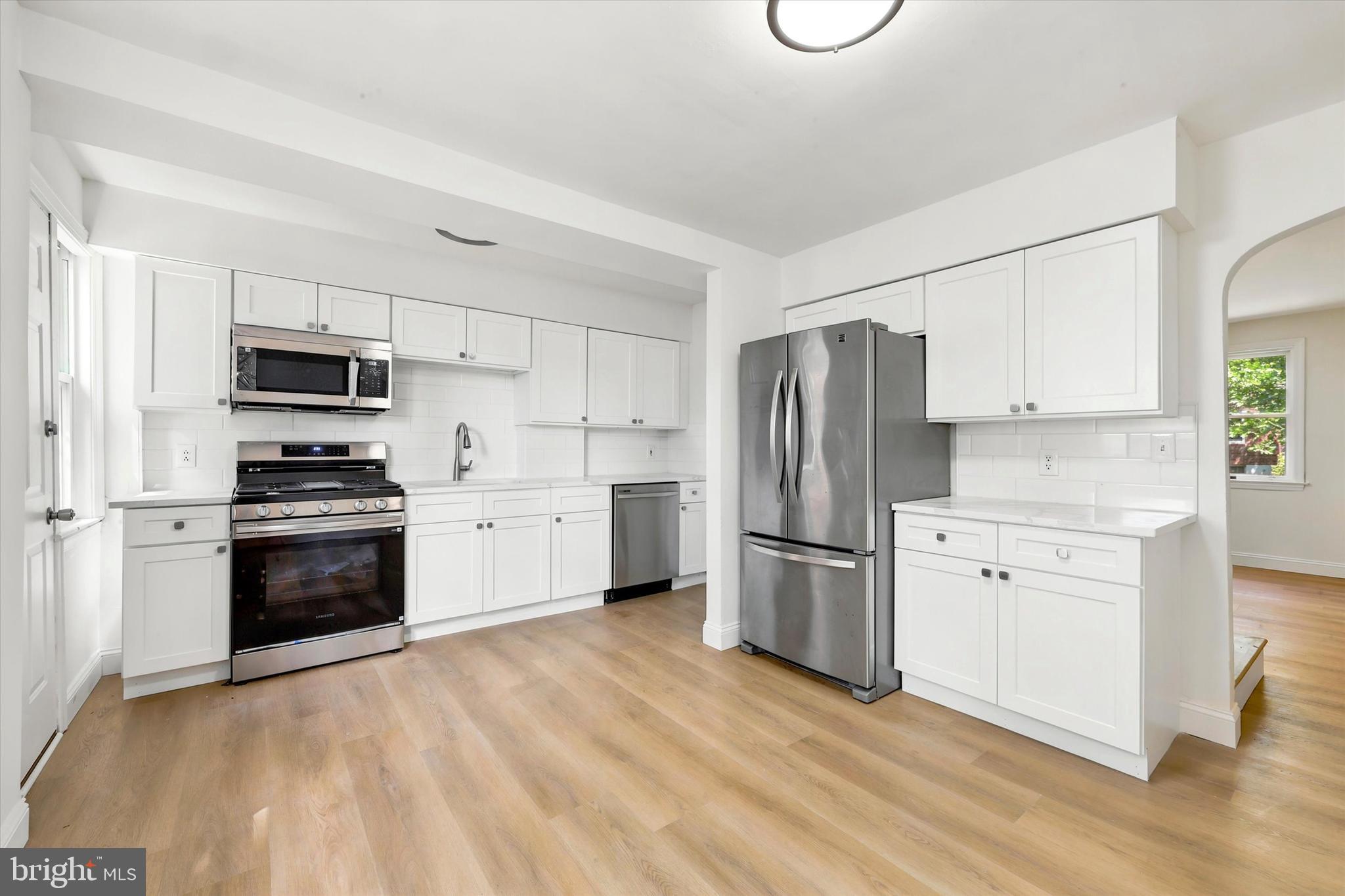ELSMERE MANOR - Residential