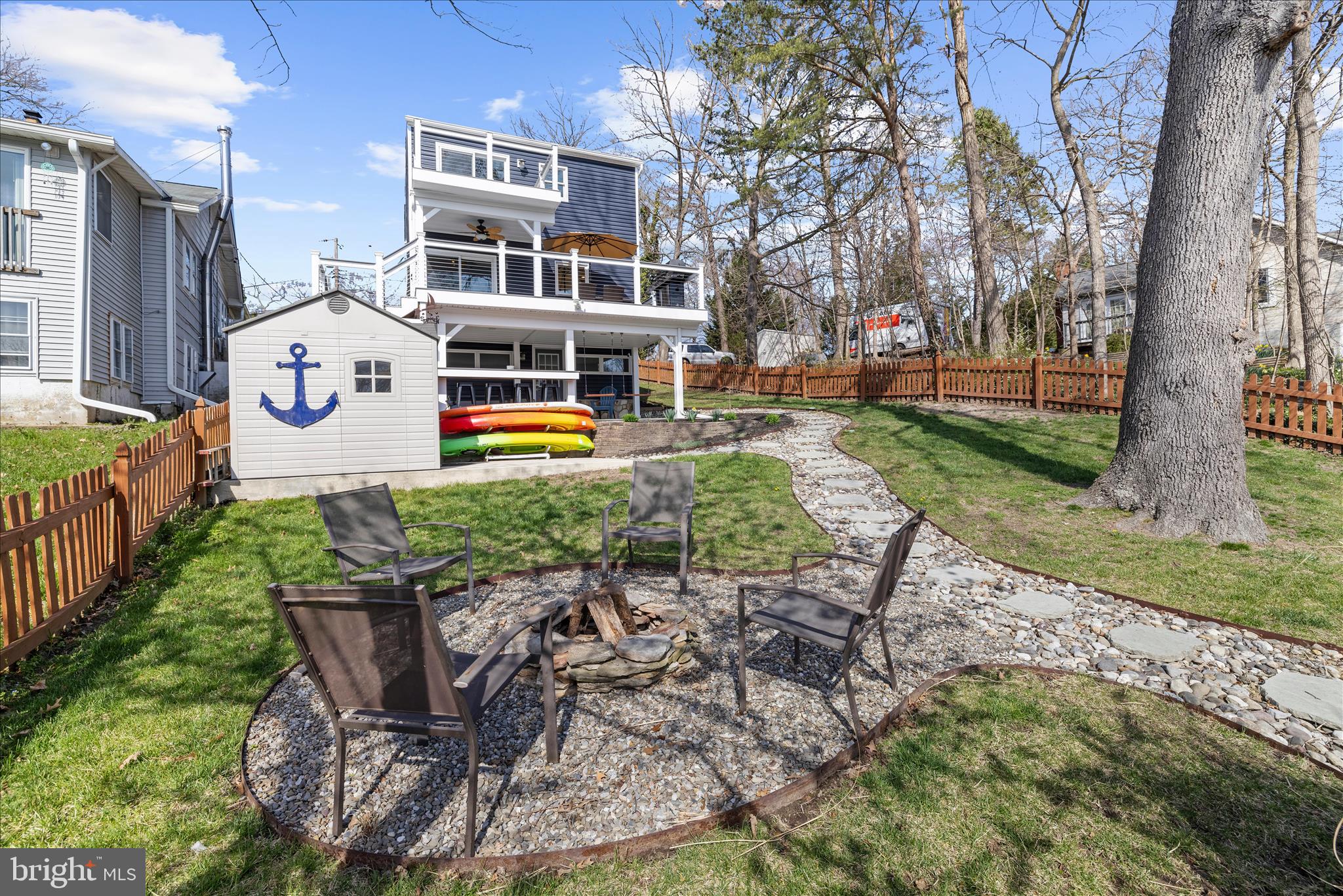 POWHATAN BEACH - Residential
