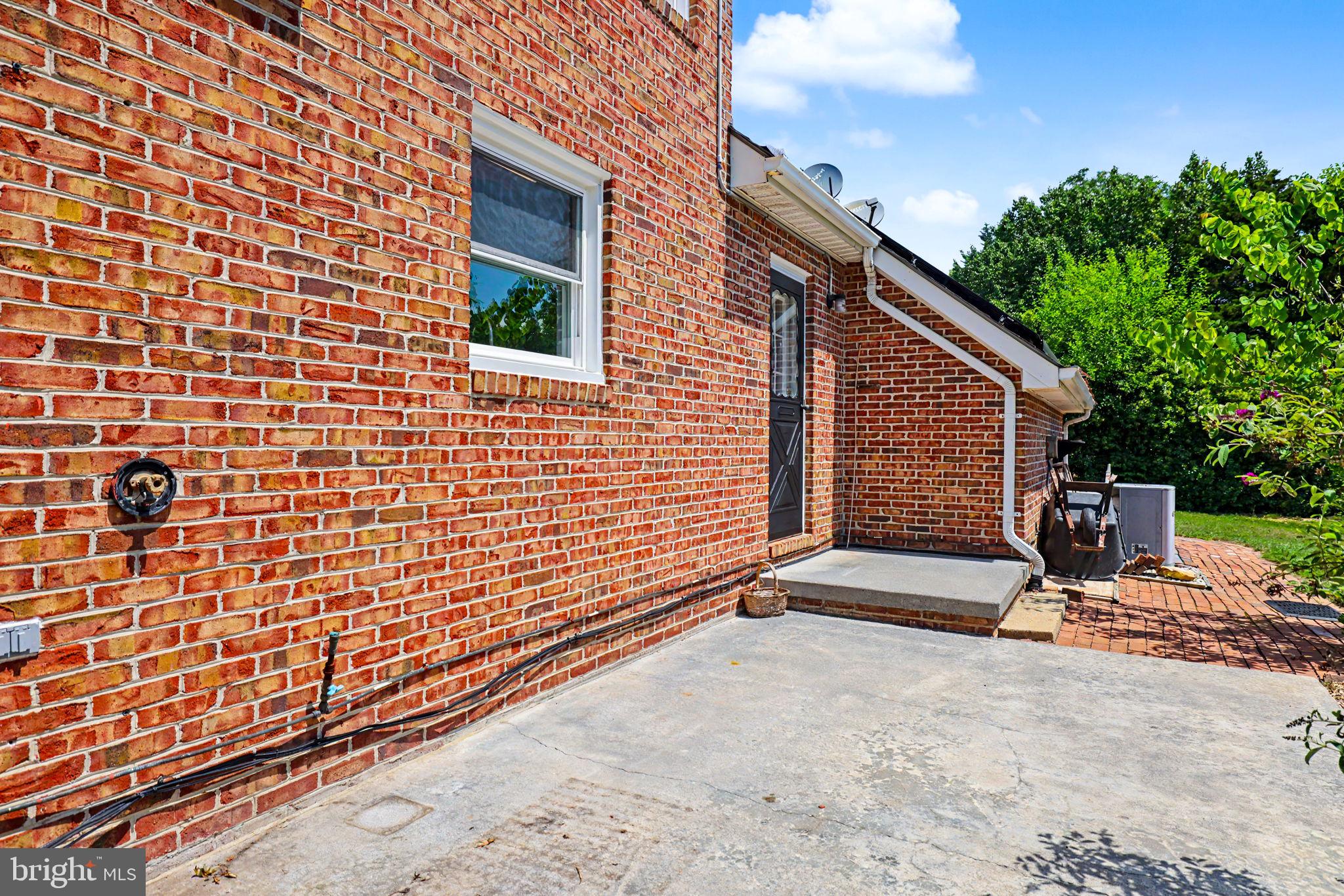 LYNN HEIGHTS - Residential