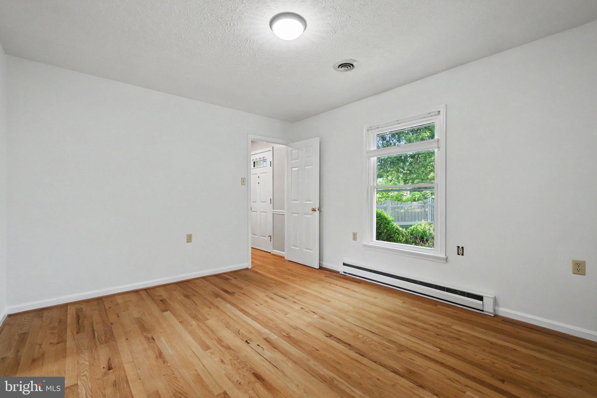LYNN HEIGHTS - Residential