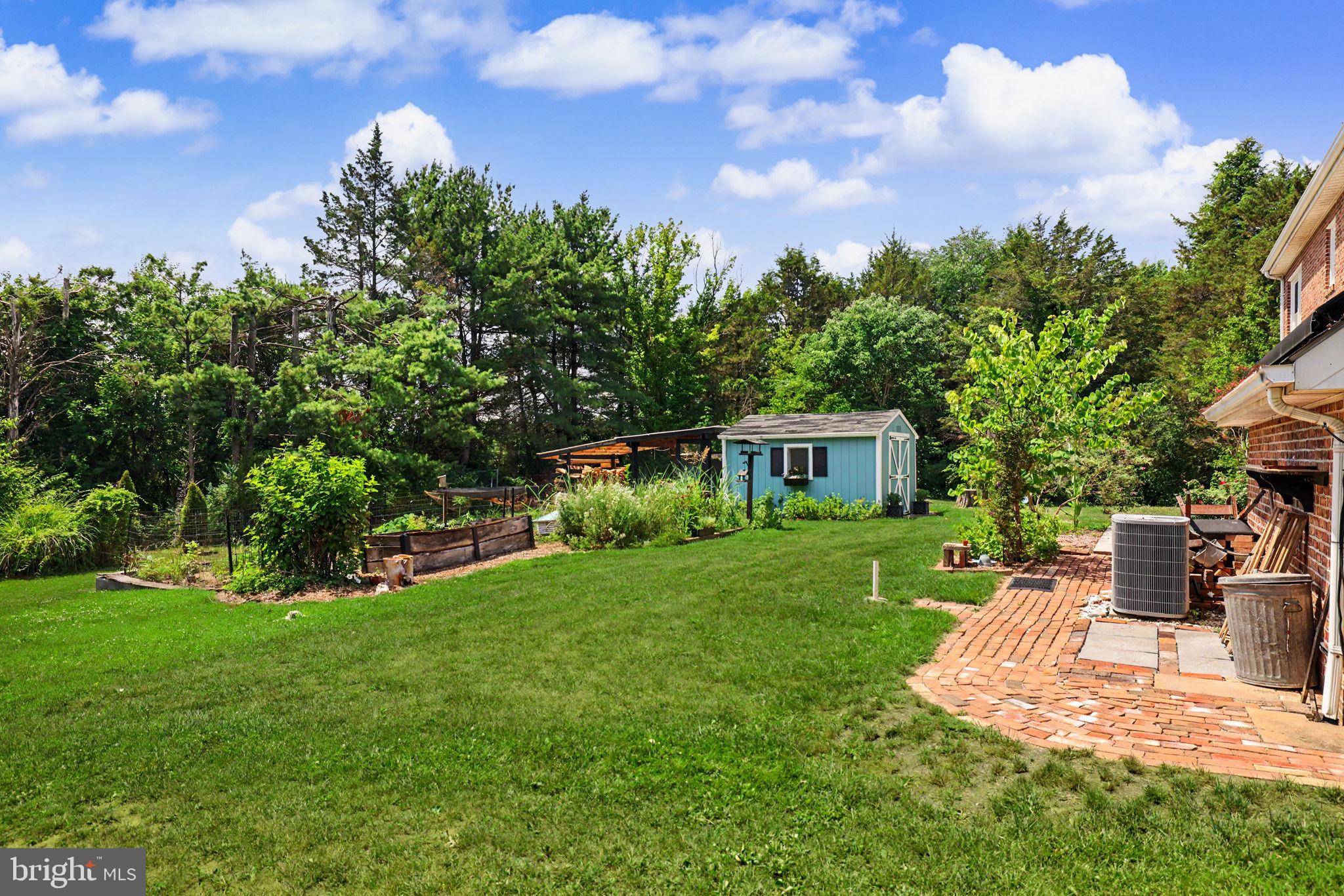 LYNN HEIGHTS - Residential