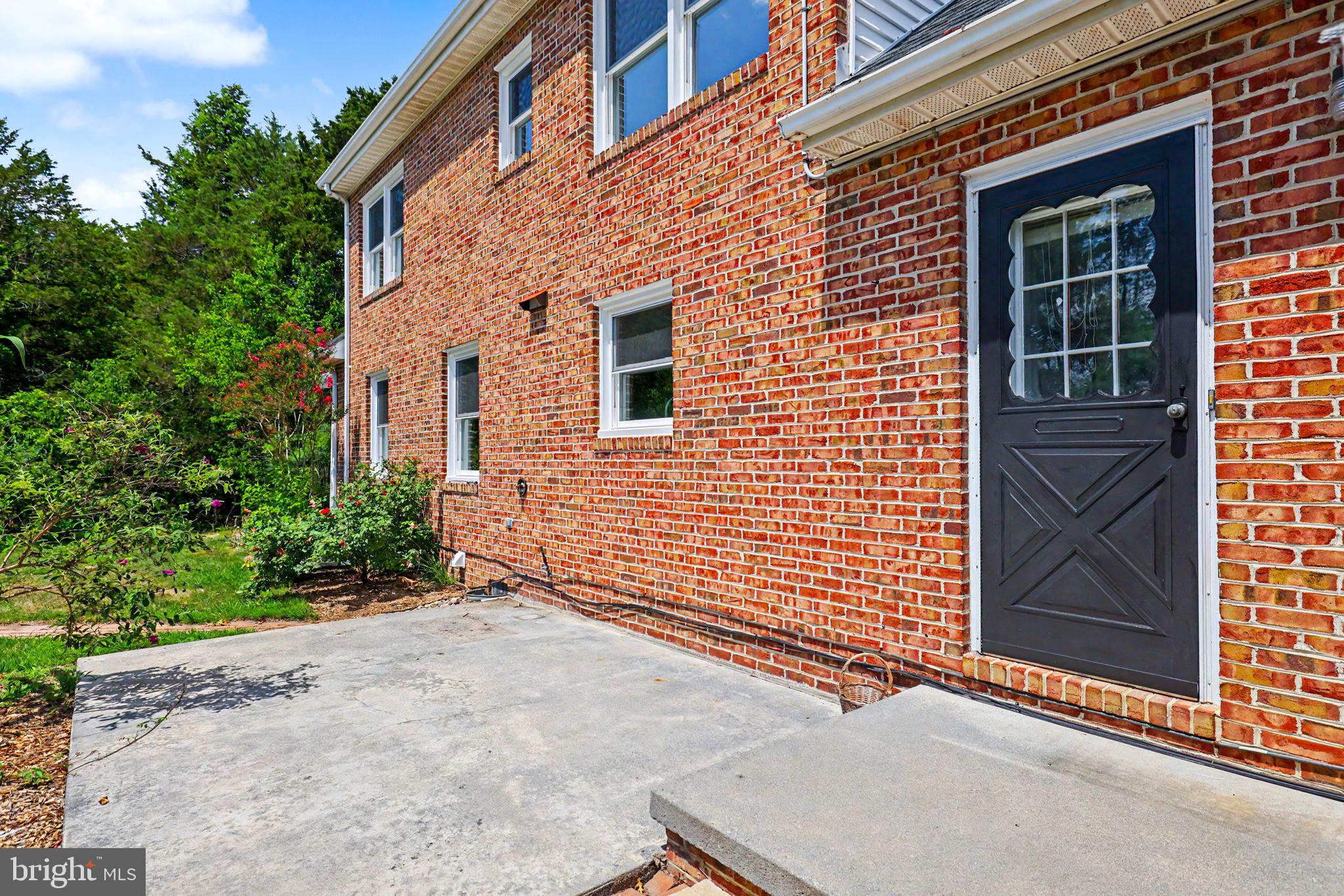 LYNN HEIGHTS - Residential
