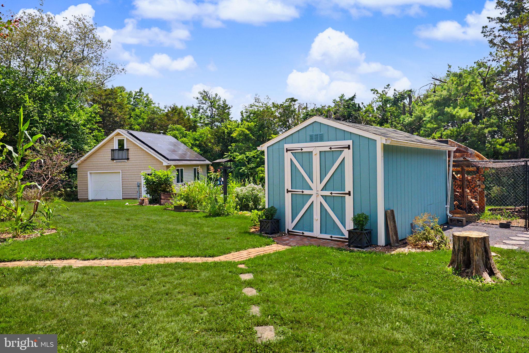 LYNN HEIGHTS - Residential