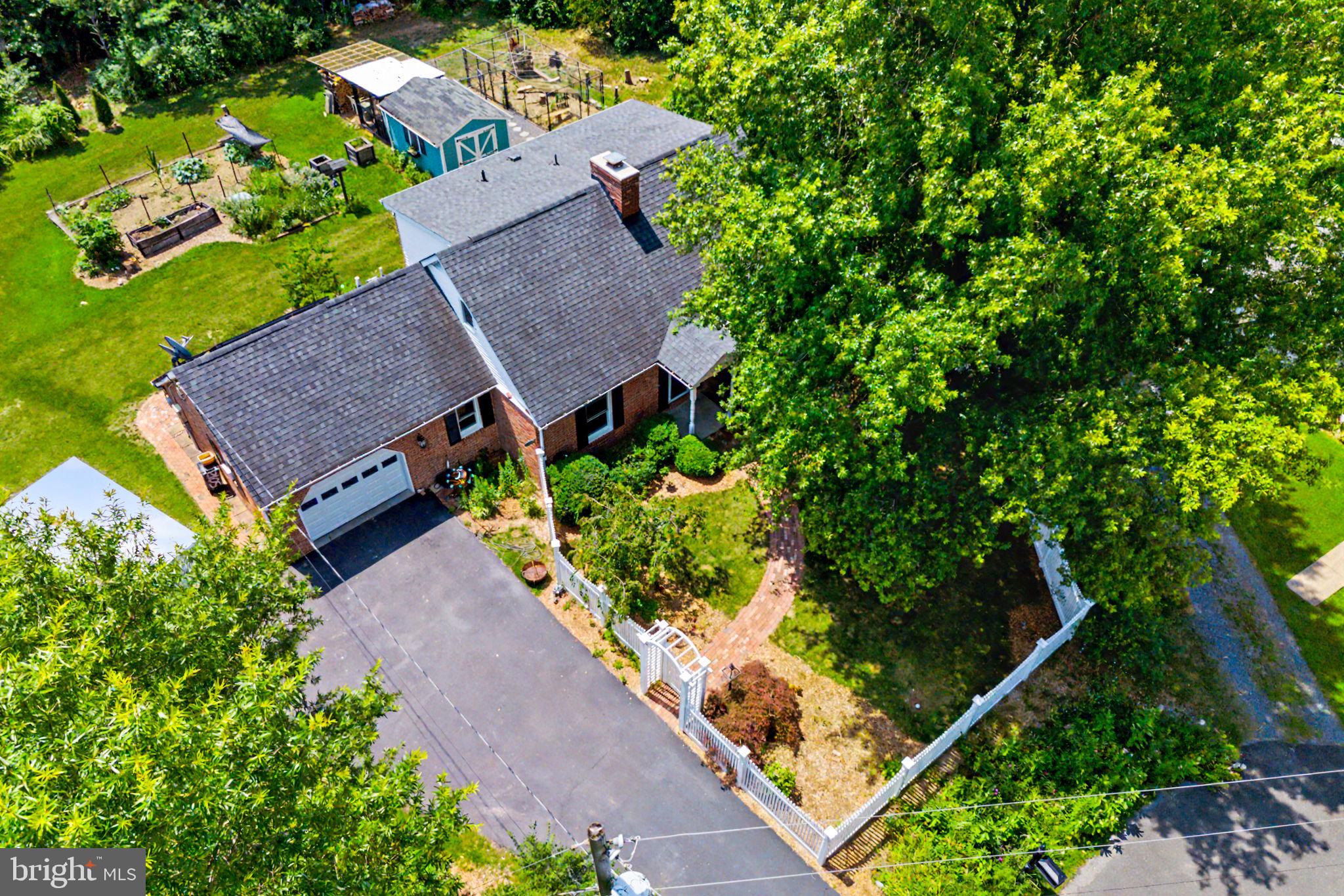 LYNN HEIGHTS - Residential