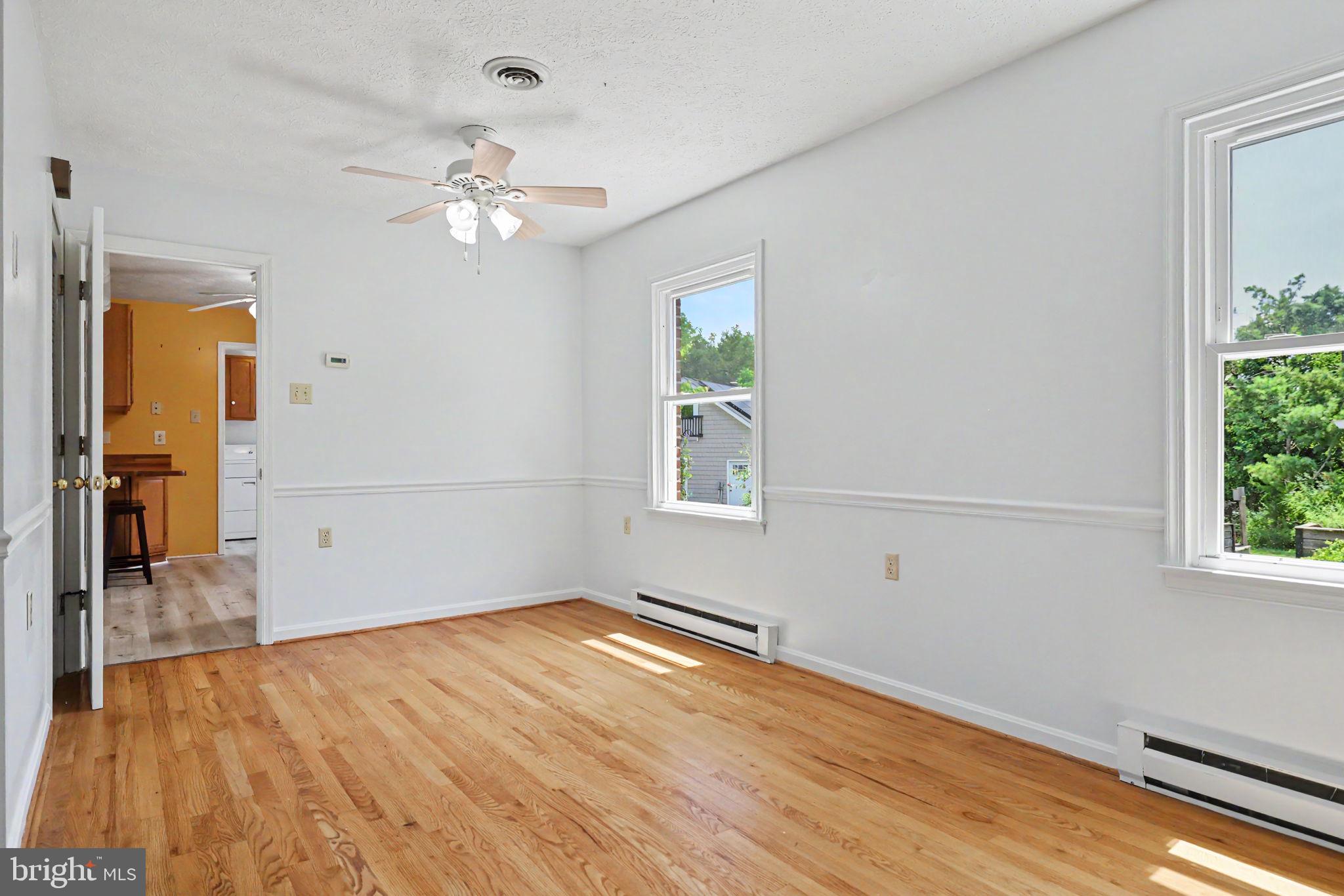 LYNN HEIGHTS - Residential