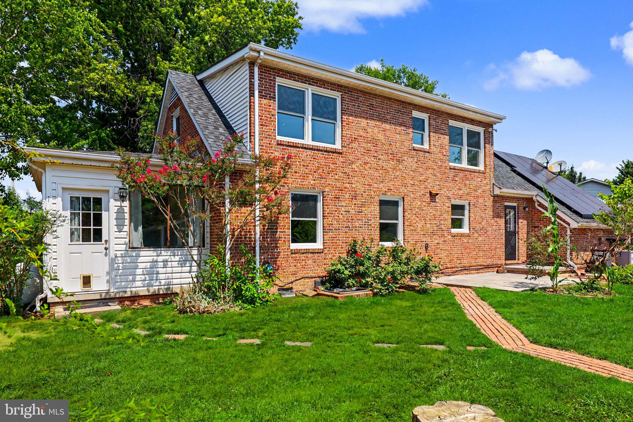 LYNN HEIGHTS - Residential