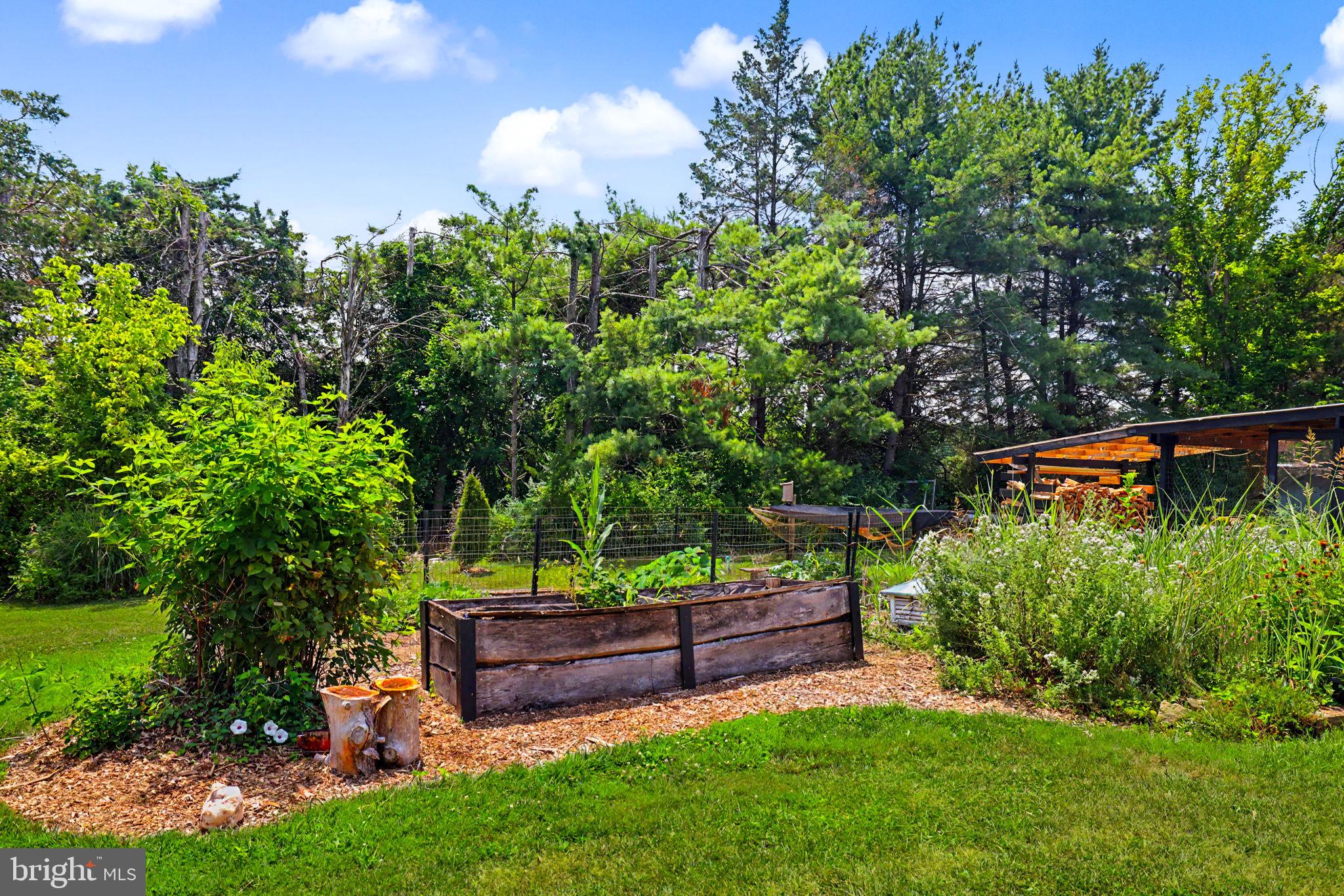 LYNN HEIGHTS - Residential
