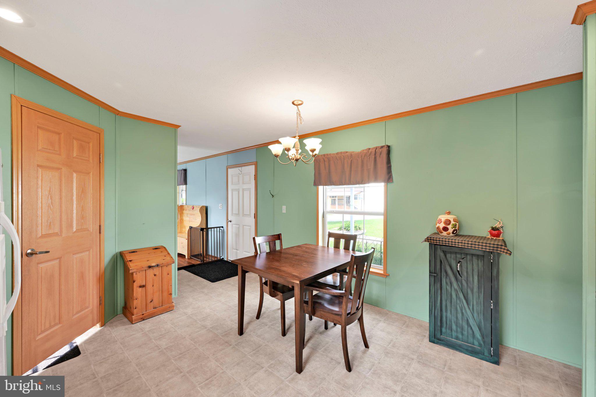 RIDGEWOOD MANOR - Residential