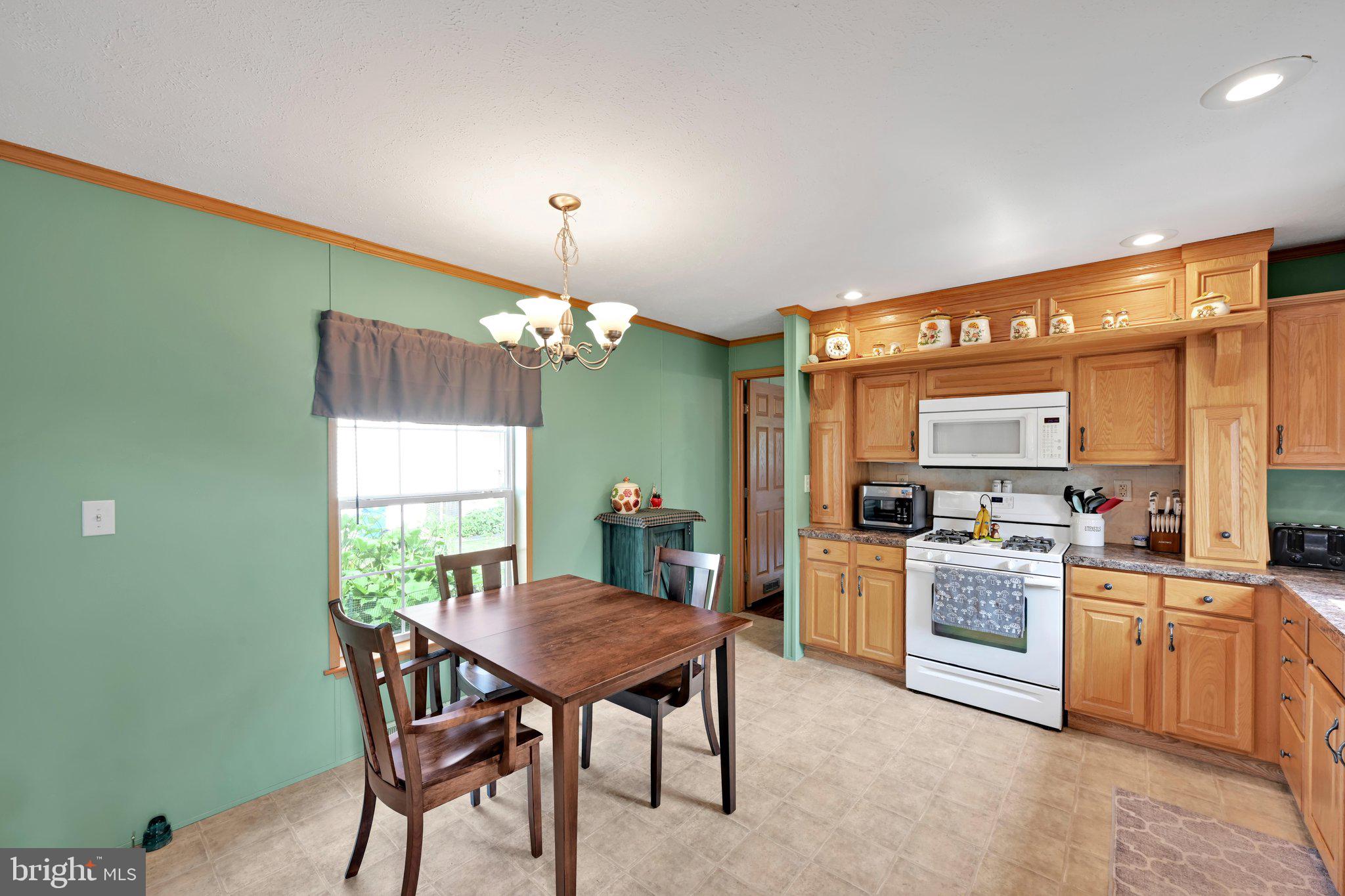 RIDGEWOOD MANOR - Residential