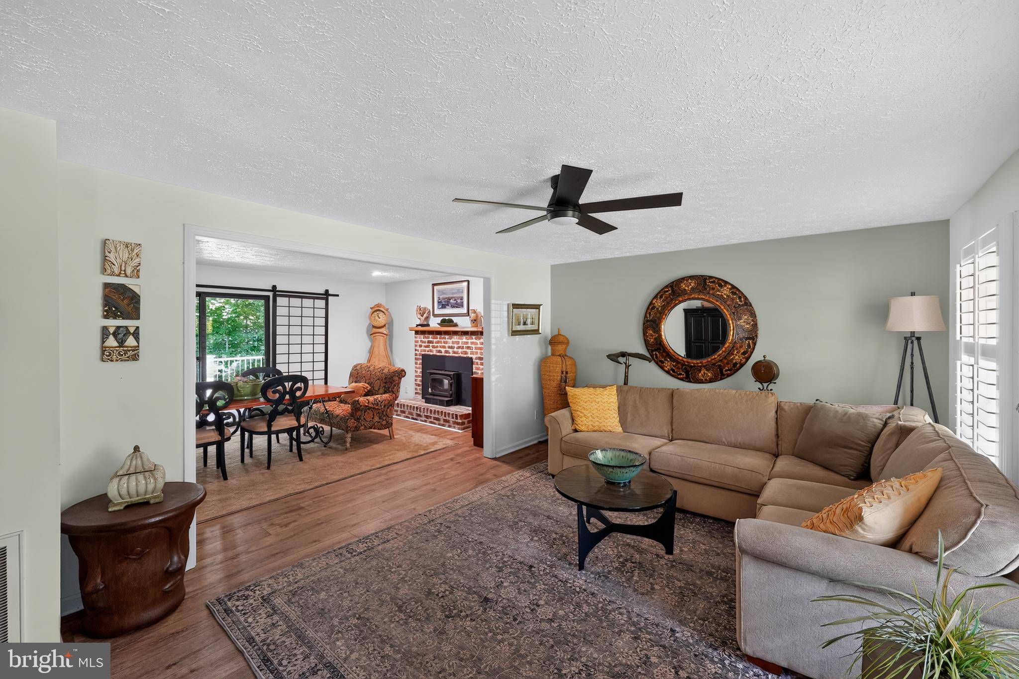 BAY COUNTRY - Residential