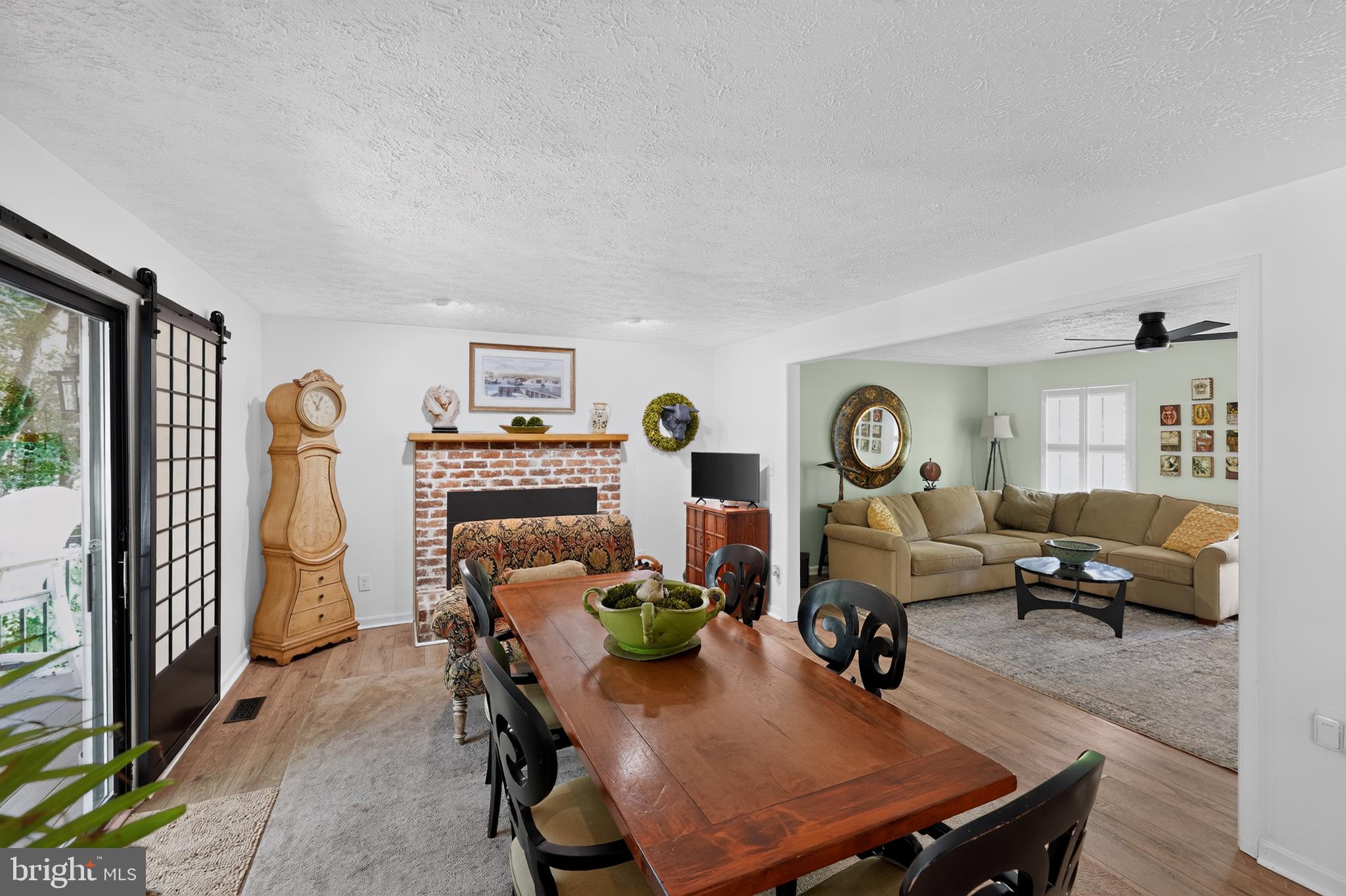 BAY COUNTRY - Residential