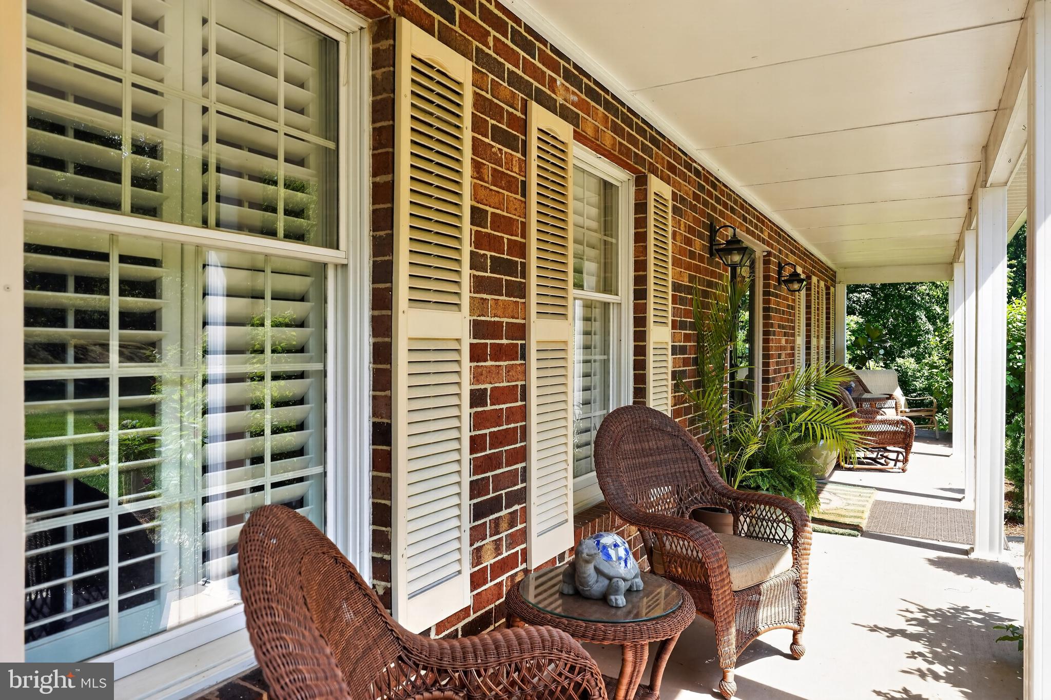 BAY COUNTRY - Residential