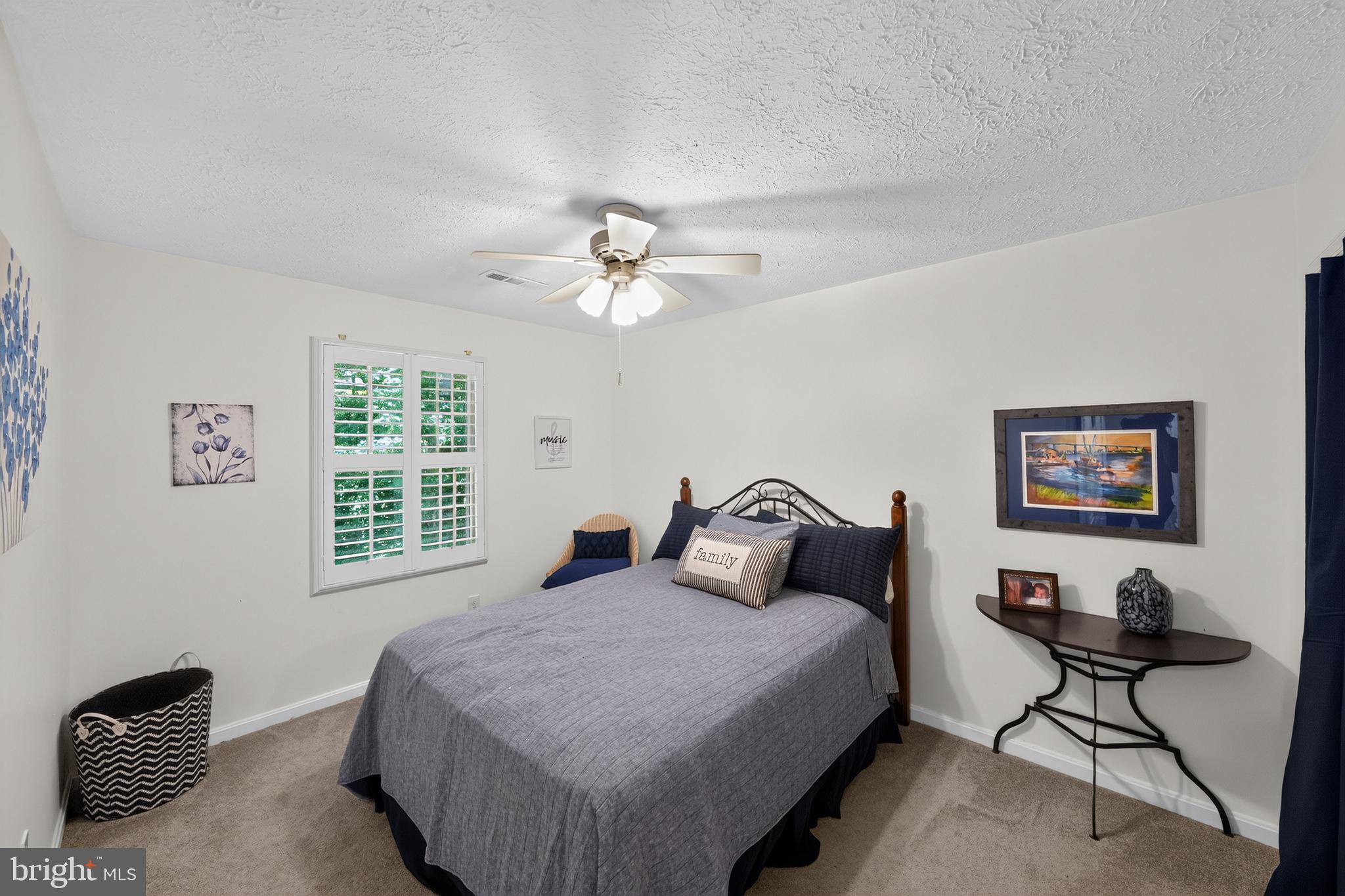 BAY COUNTRY - Residential