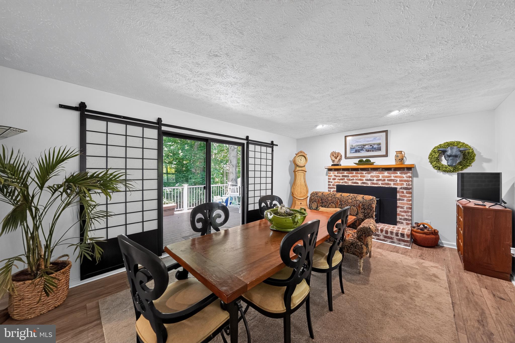 BAY COUNTRY - Residential