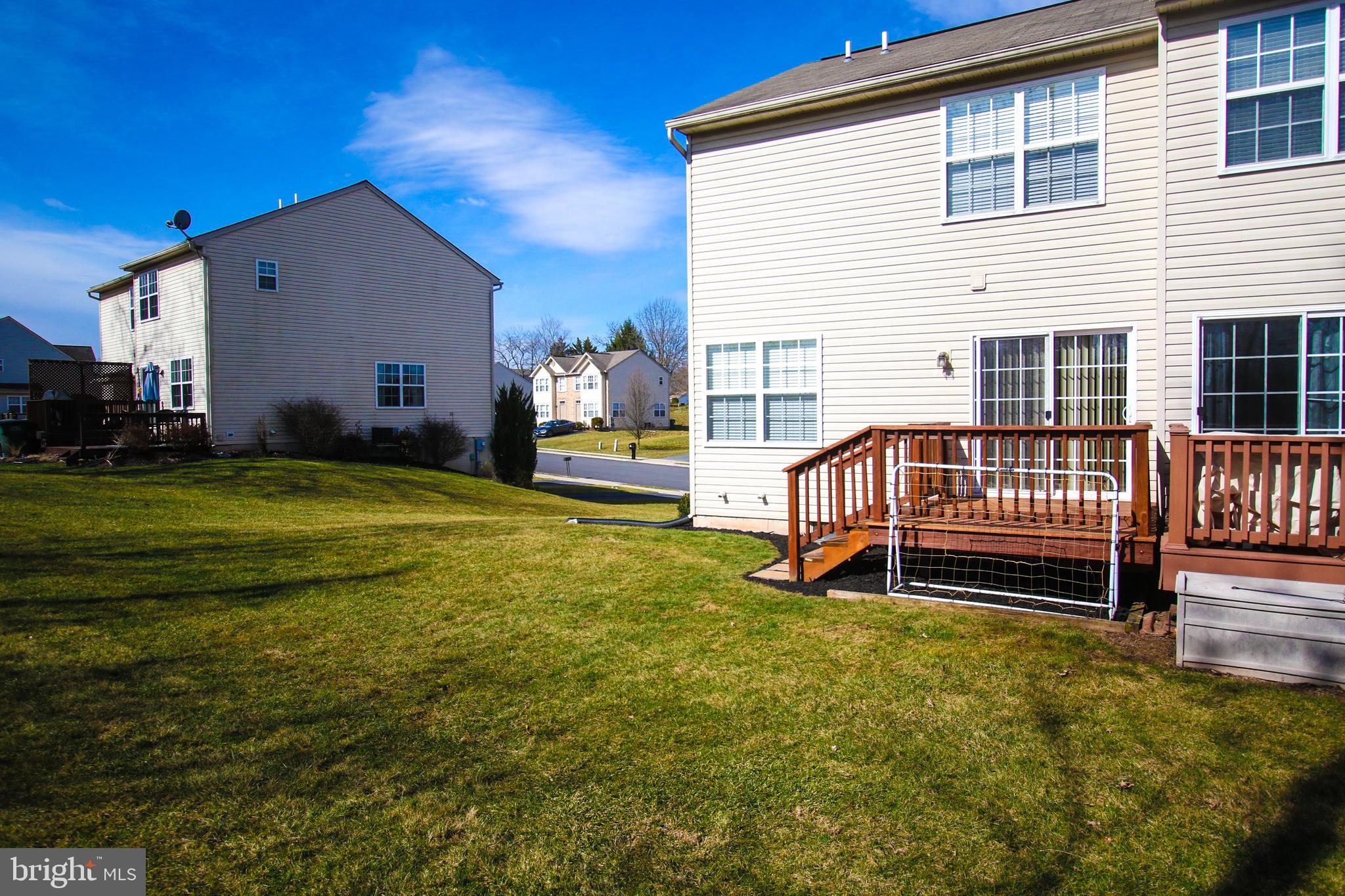 CREEKSIDE VILLAGE - Residential