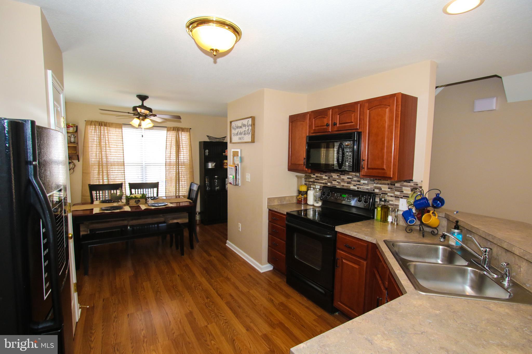 CREEKSIDE VILLAGE - Residential
