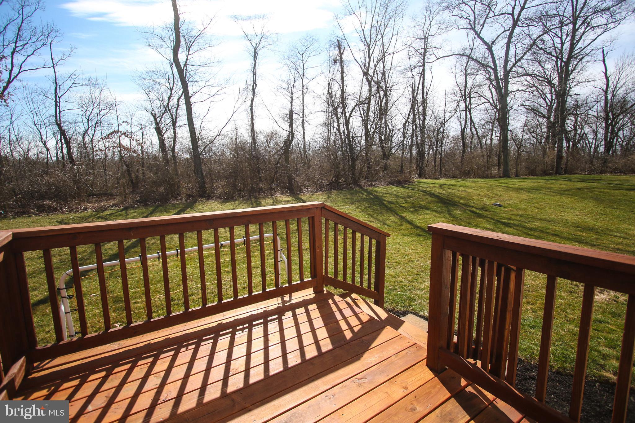 CREEKSIDE VILLAGE - Residential