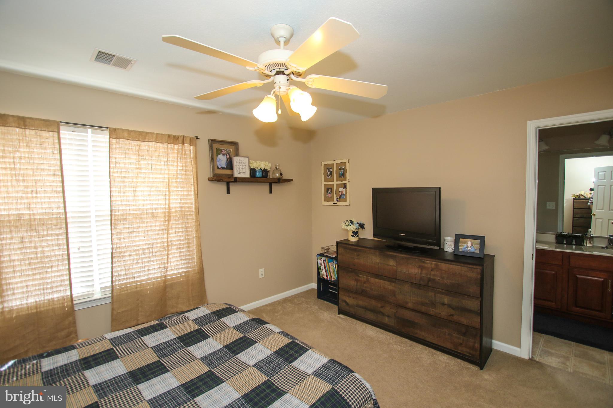 CREEKSIDE VILLAGE - Residential