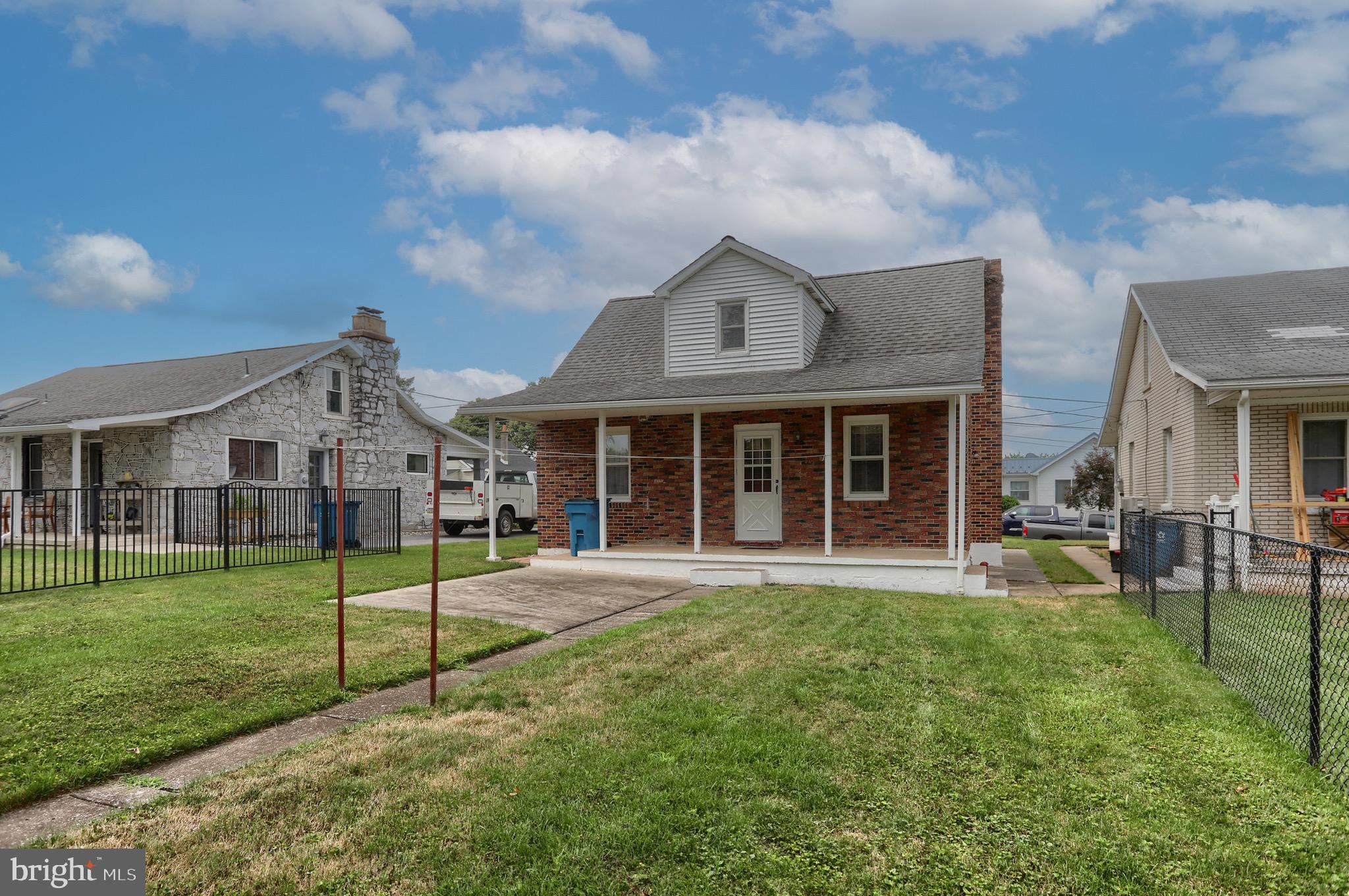 ROYALTON - Residential