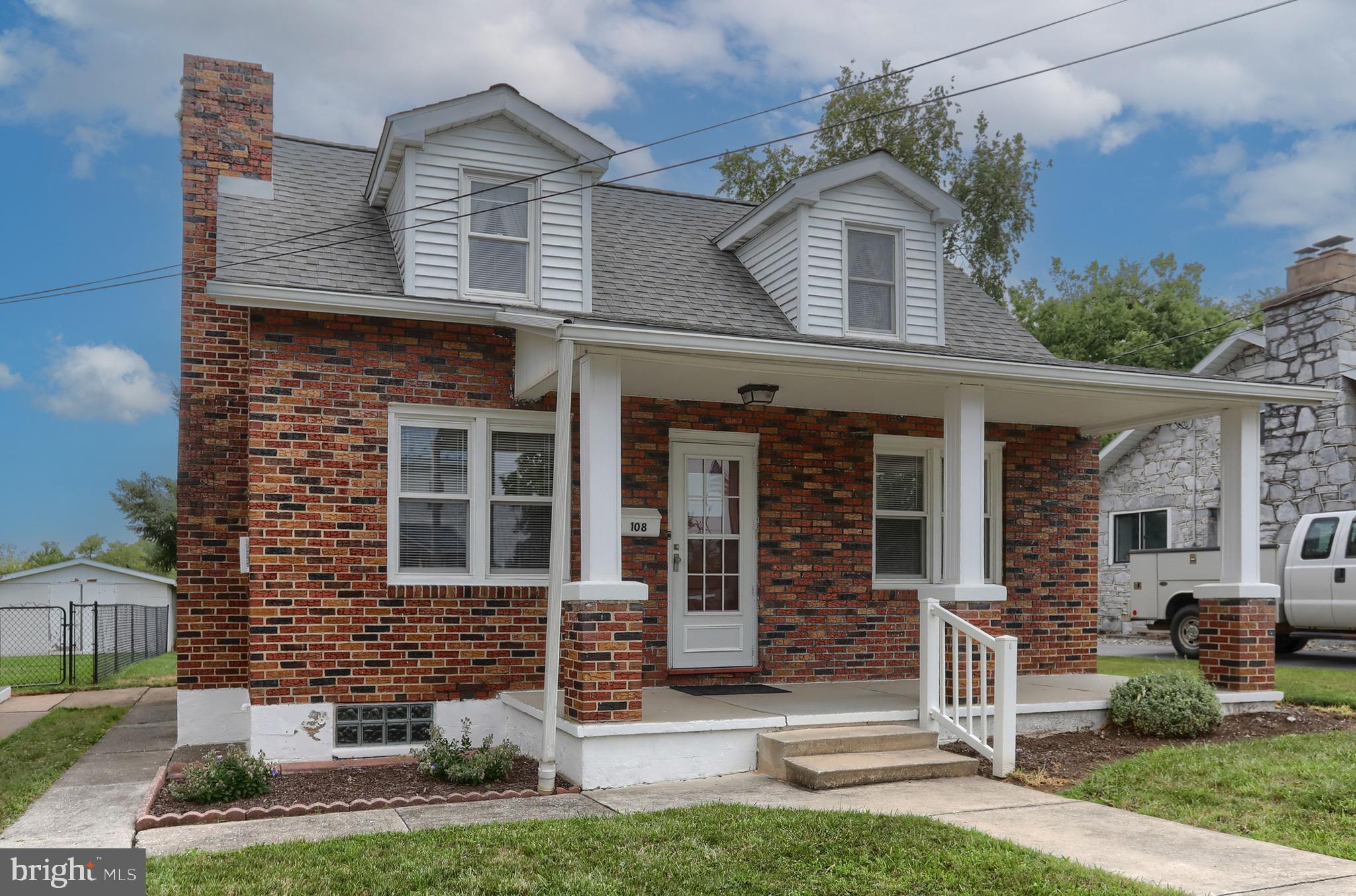 ROYALTON - Residential