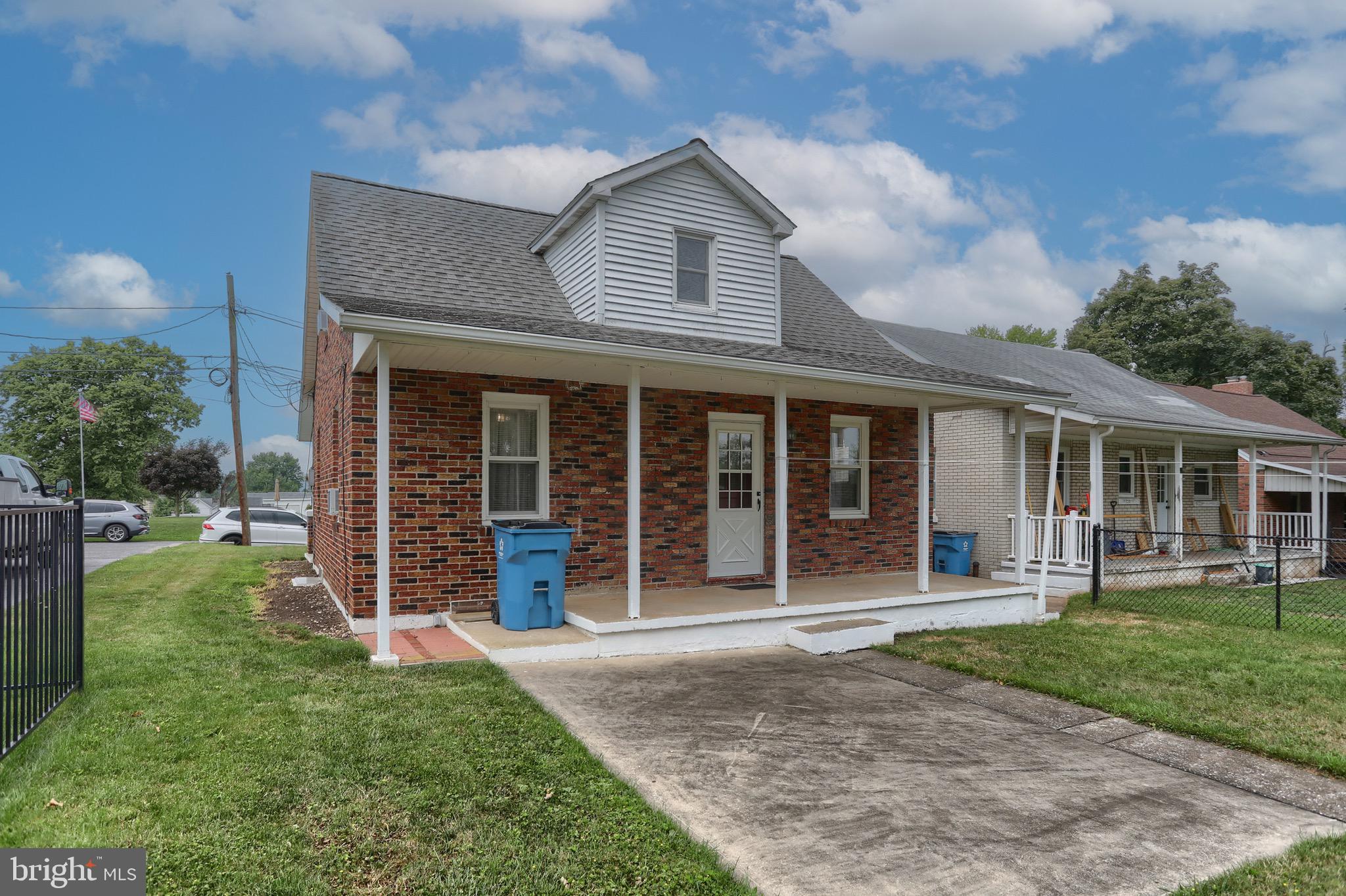 ROYALTON - Residential