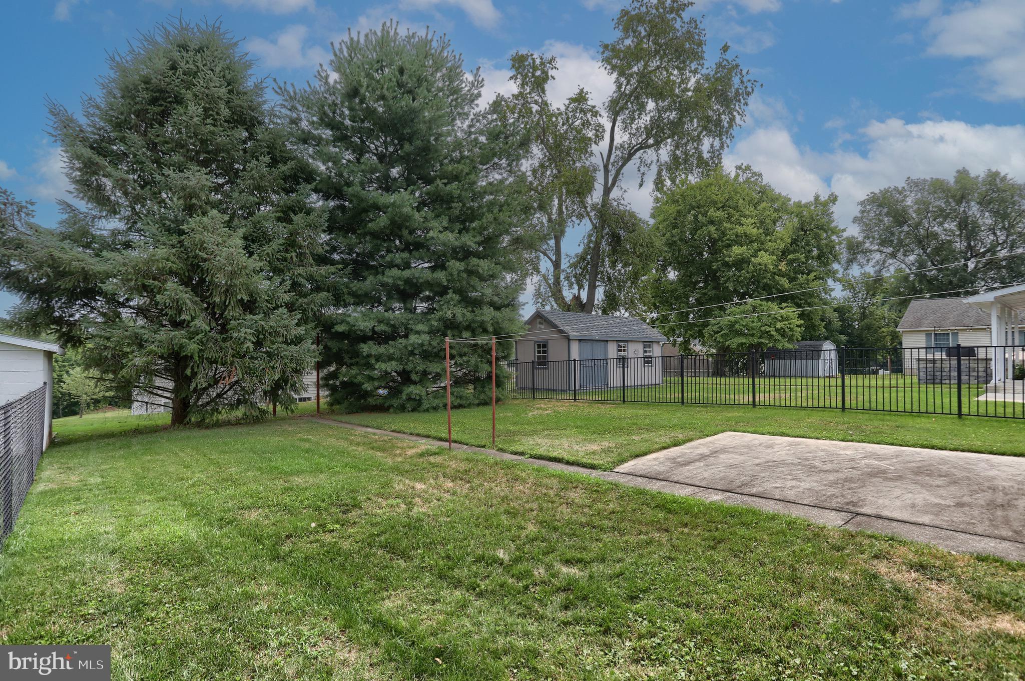 ROYALTON - Residential