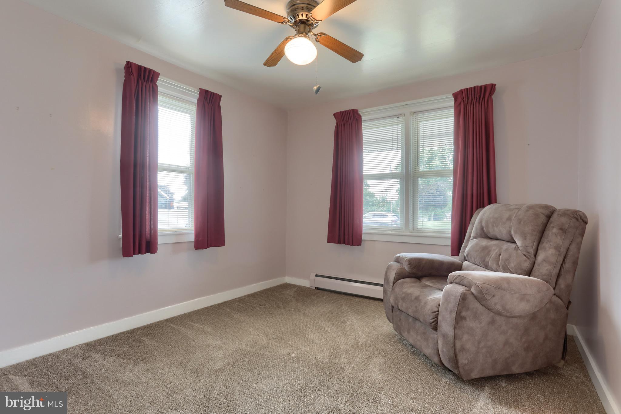 ROYALTON - Residential