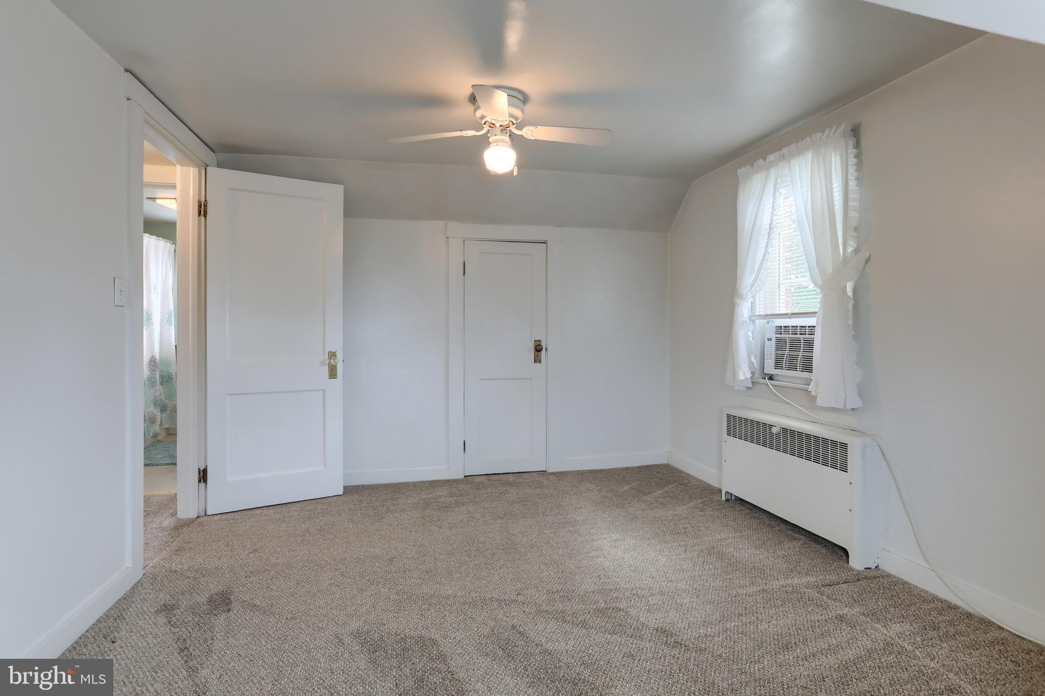 ROYALTON - Residential