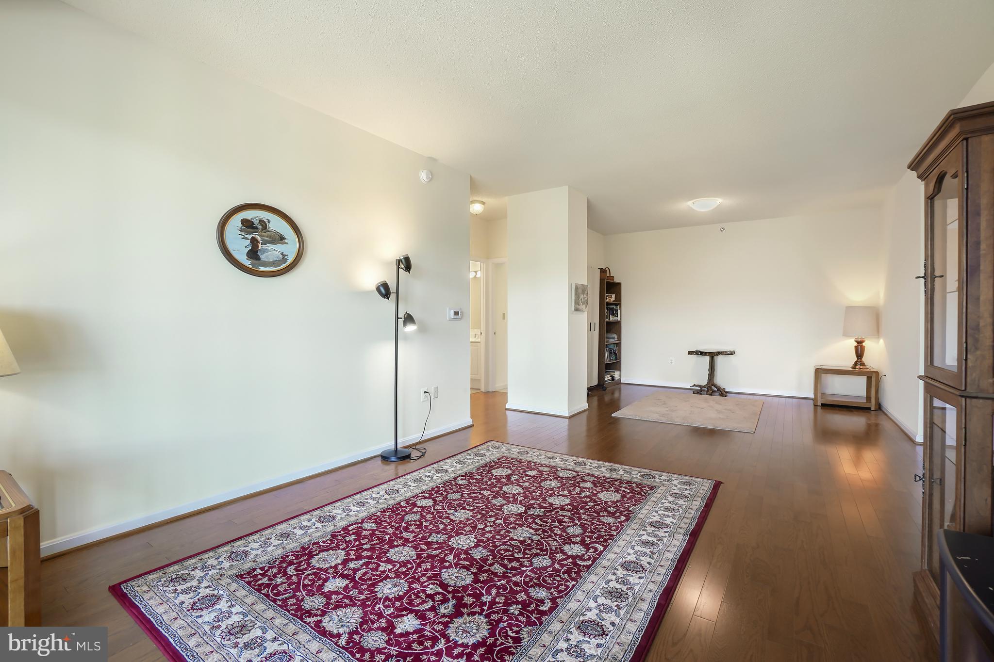LEISURE WORLD - Residential
