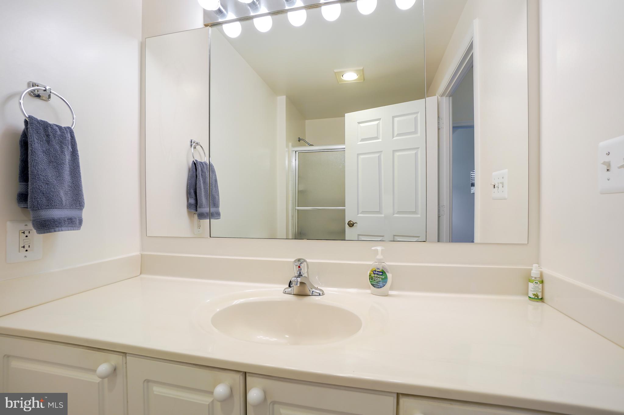 LEISURE WORLD - Residential