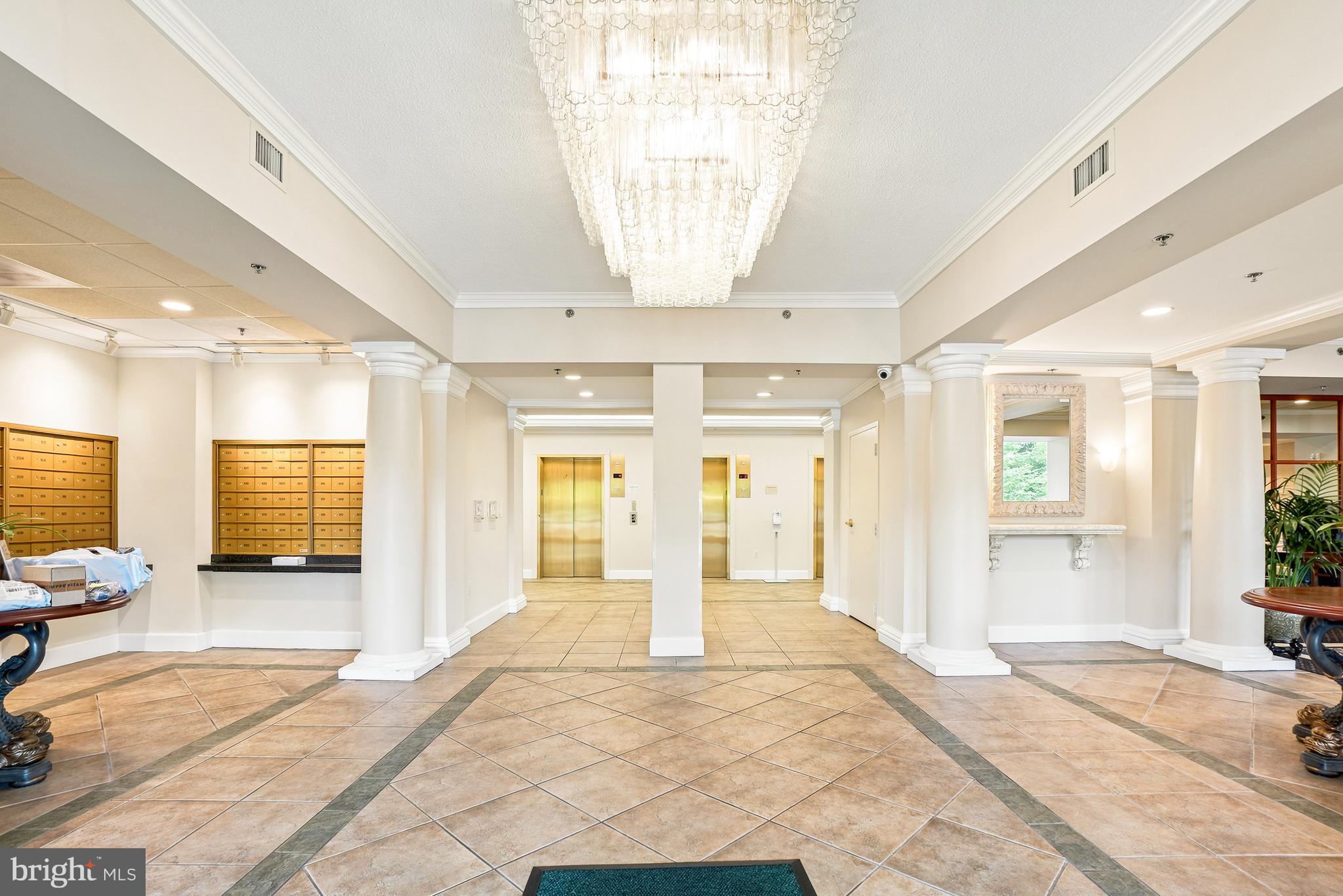 LEISURE WORLD - Residential