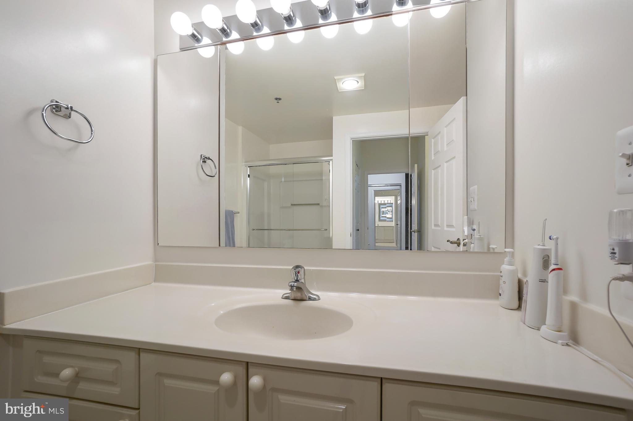 LEISURE WORLD - Residential