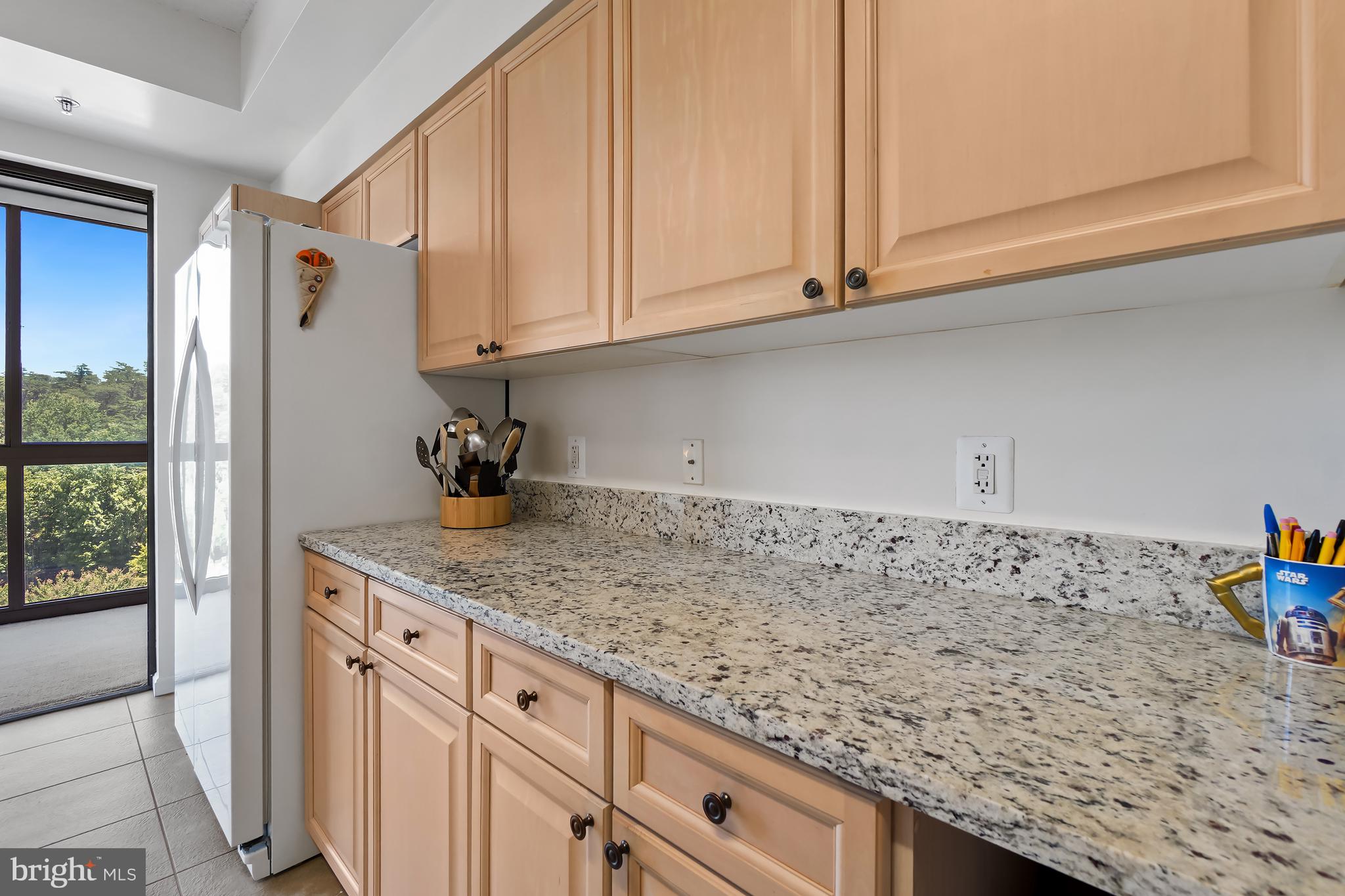 LEISURE WORLD - Residential