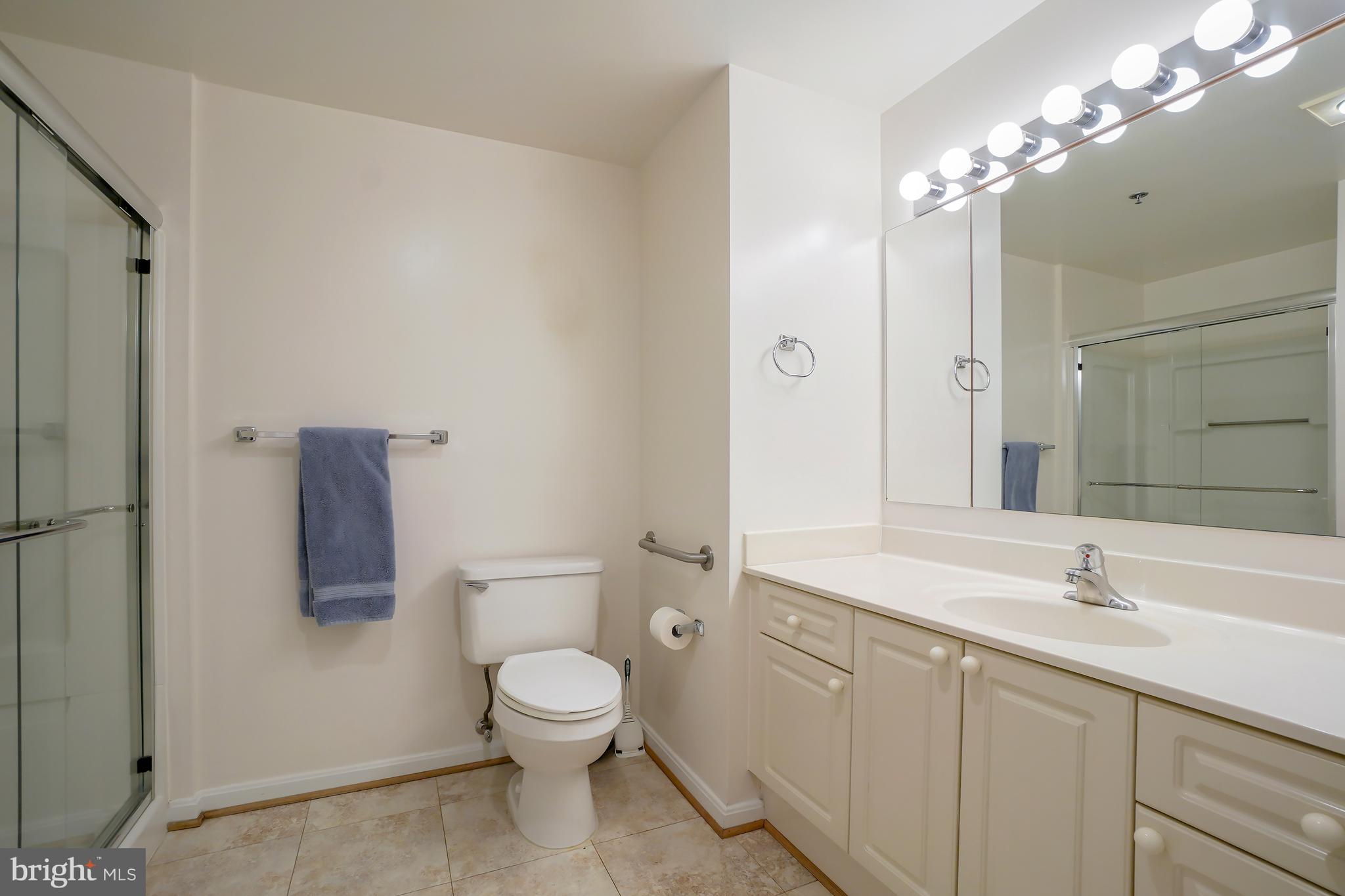 LEISURE WORLD - Residential